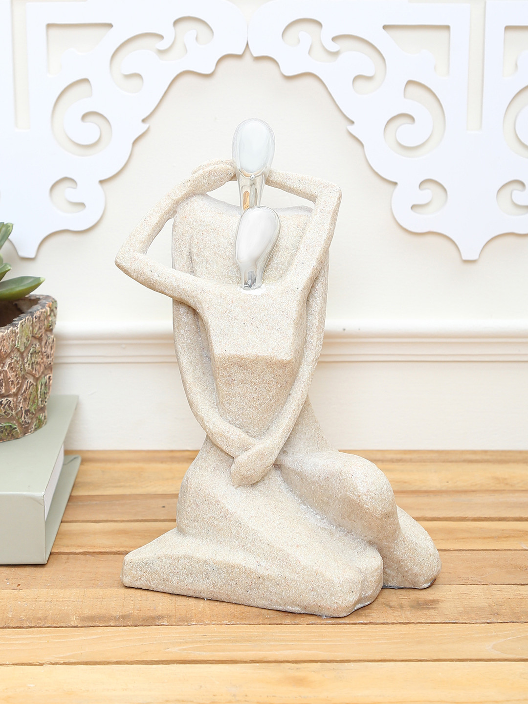 TAYHAA Forever in-Love Together Silver Resin Natural Living Room Medium Showpiece - 8.1 Inches