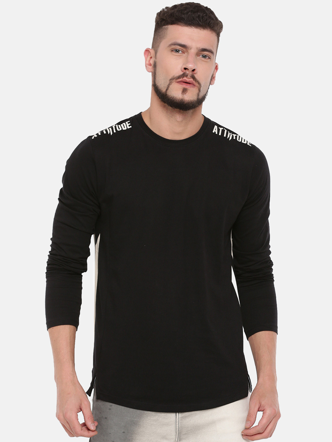 ATTIITUDE Men Black Solid Round Neck Slim Fit T-shirt