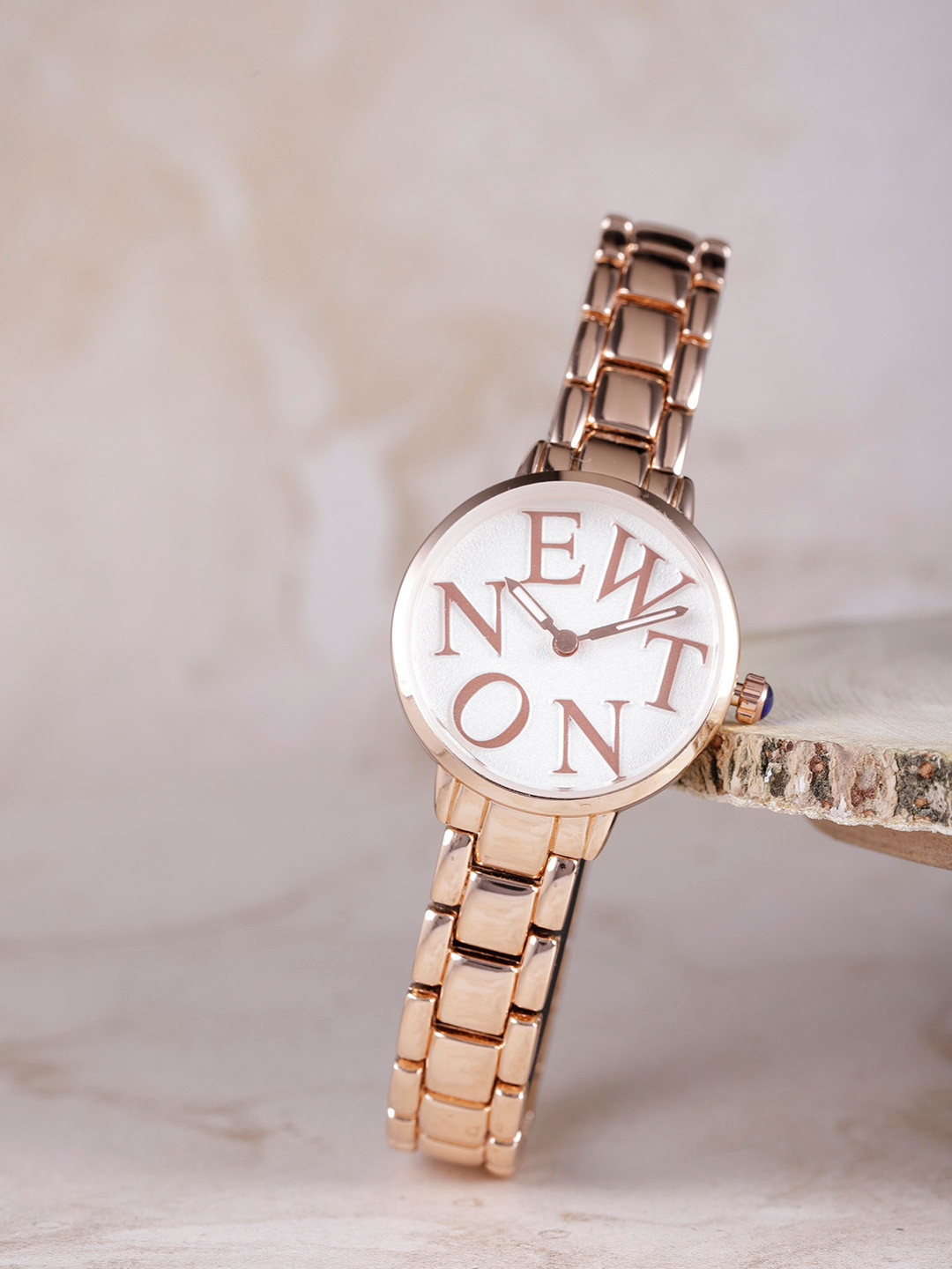 Newton Women White Analogue Watch WPRG069i