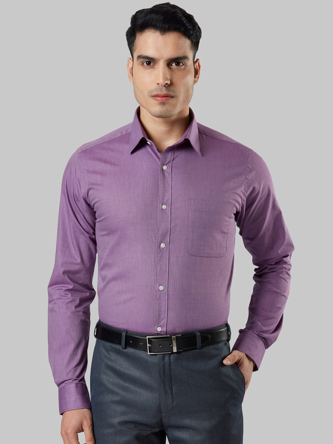 Raymond Men Purple Slim Fit Solid Formal Shirt