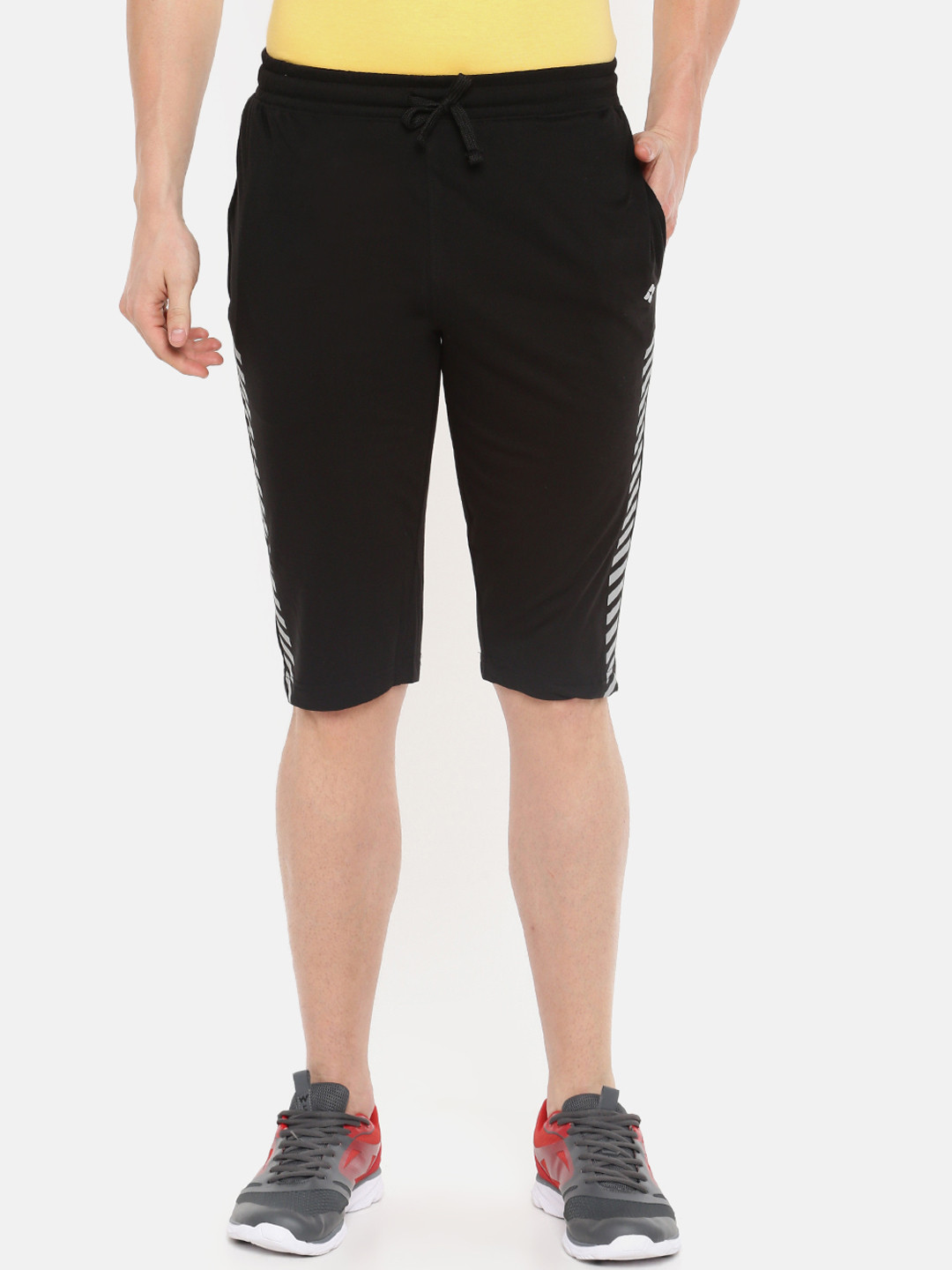 Dollar Men Capri With Contrast Cut and Sew Panel