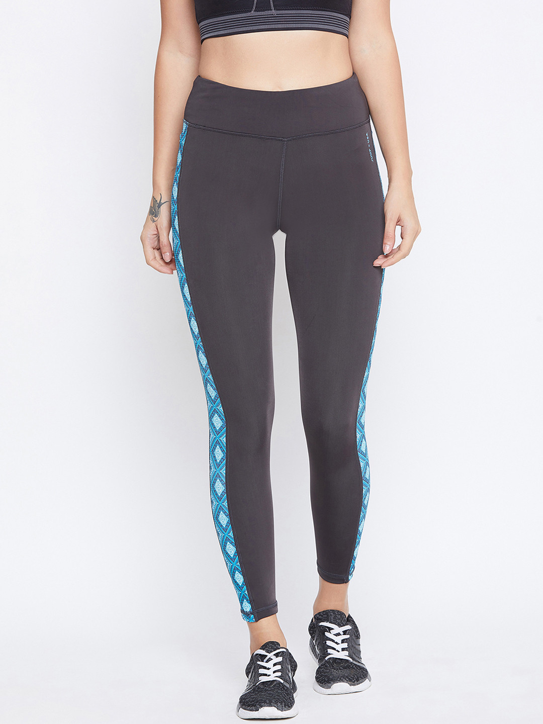 JUMP USA Women Charcoal Grey & Blue Colourblocked Active Wear Tights