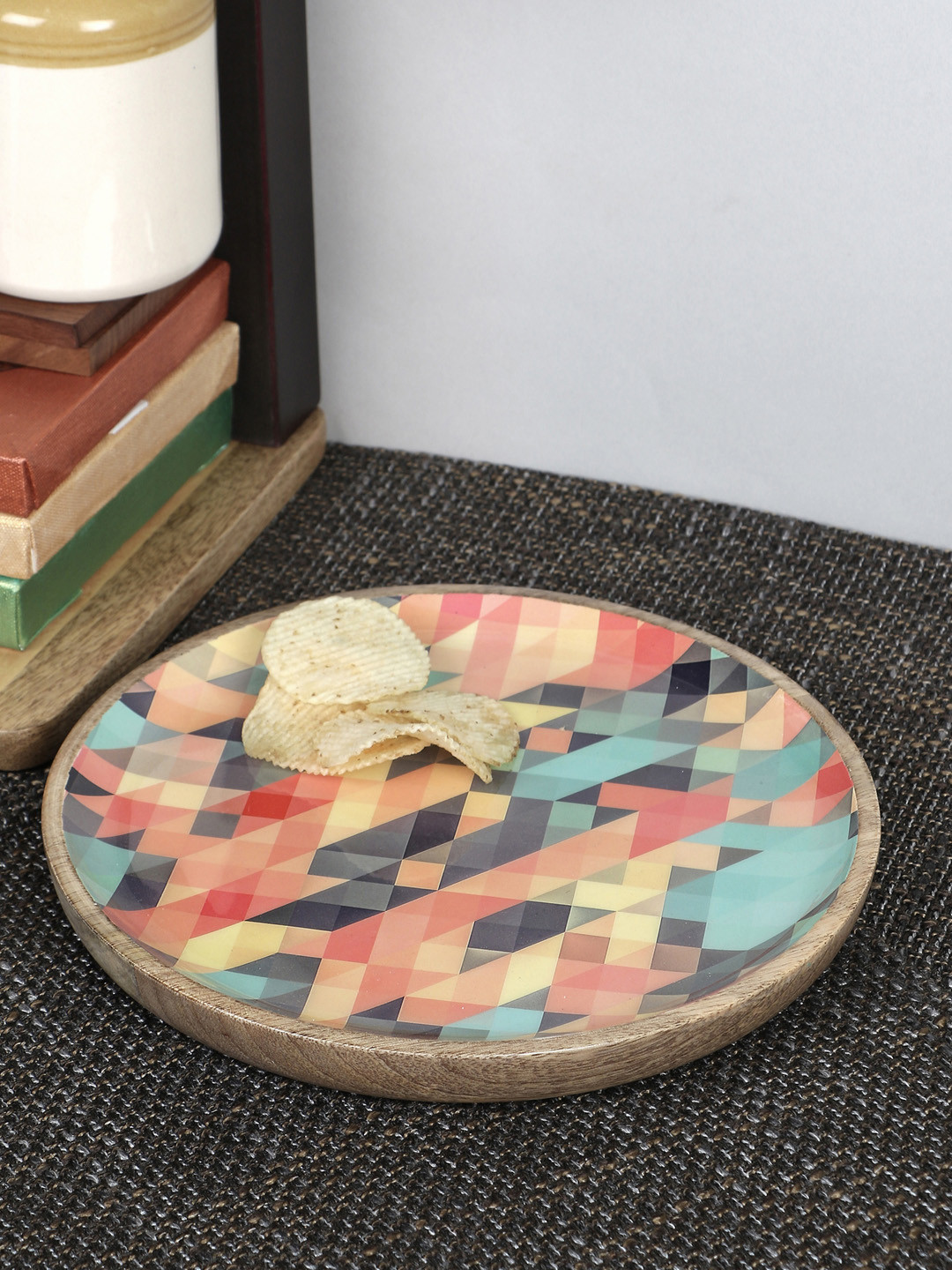 VarEesha Multicoloured Mango Wood Round Serving Plate