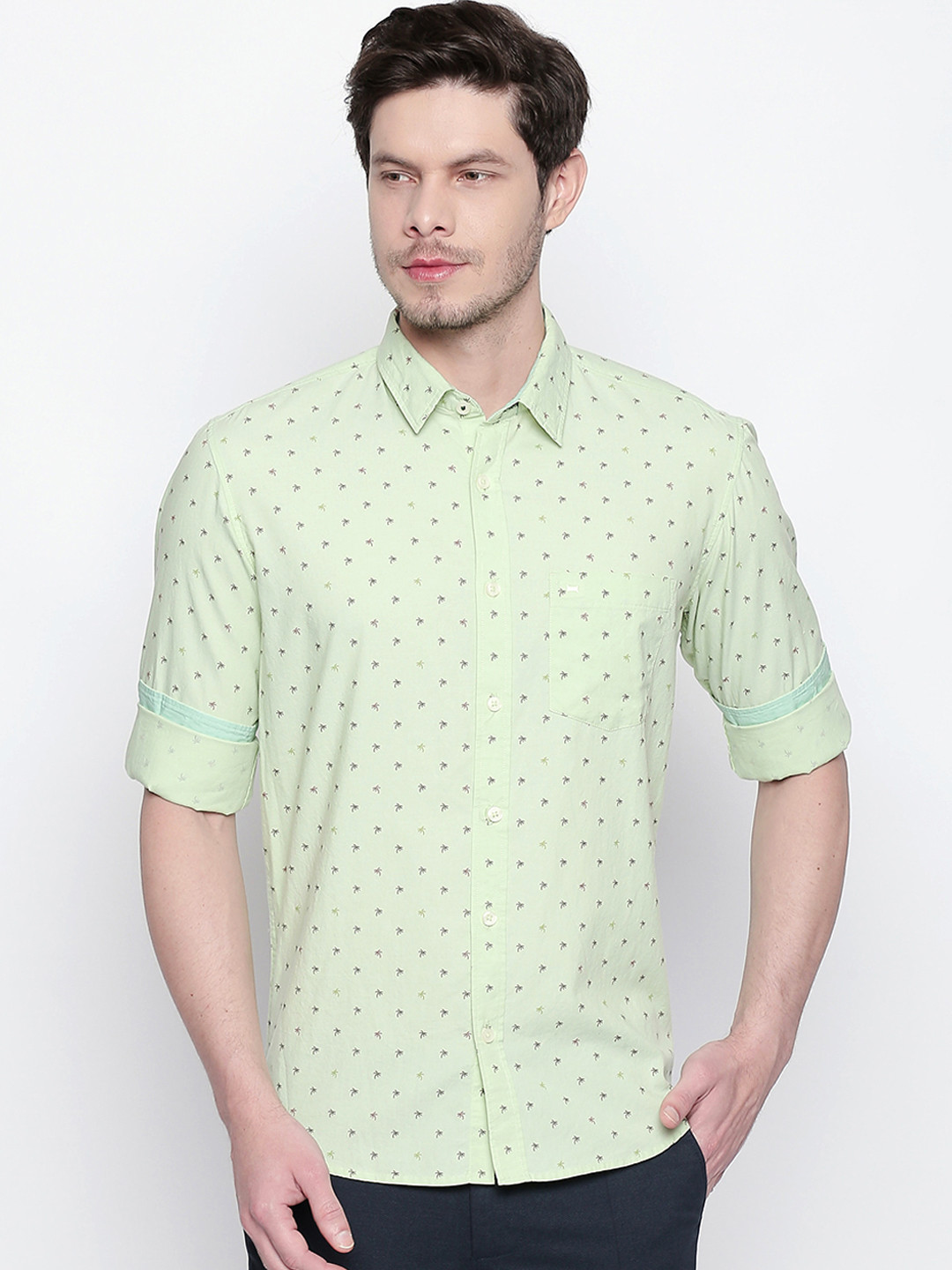 Basics Men Green Slim Fit Printed Casual Shirt