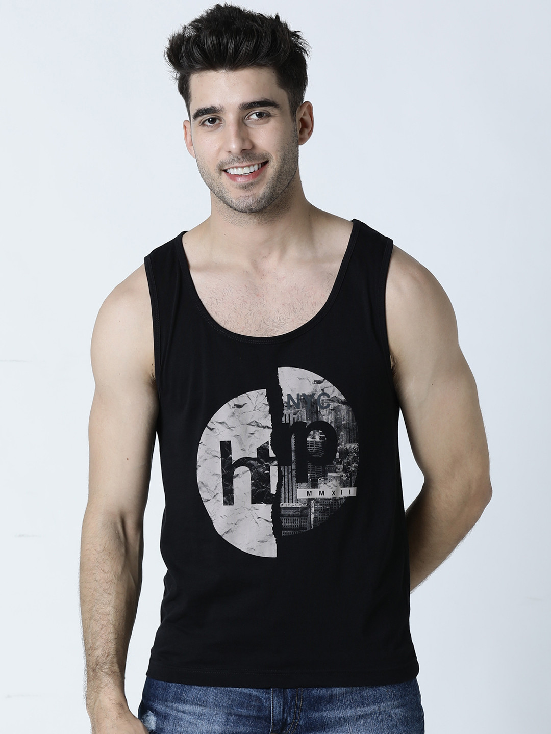 Huetrap Men Black Printed Scoop Neck T-shirt
