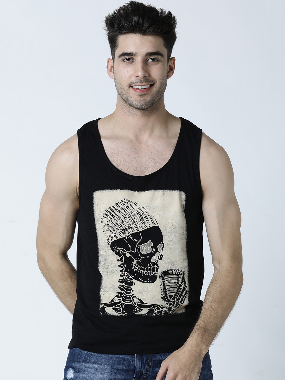 Huetrap Men Black Printed Scoop Neck T-shirt