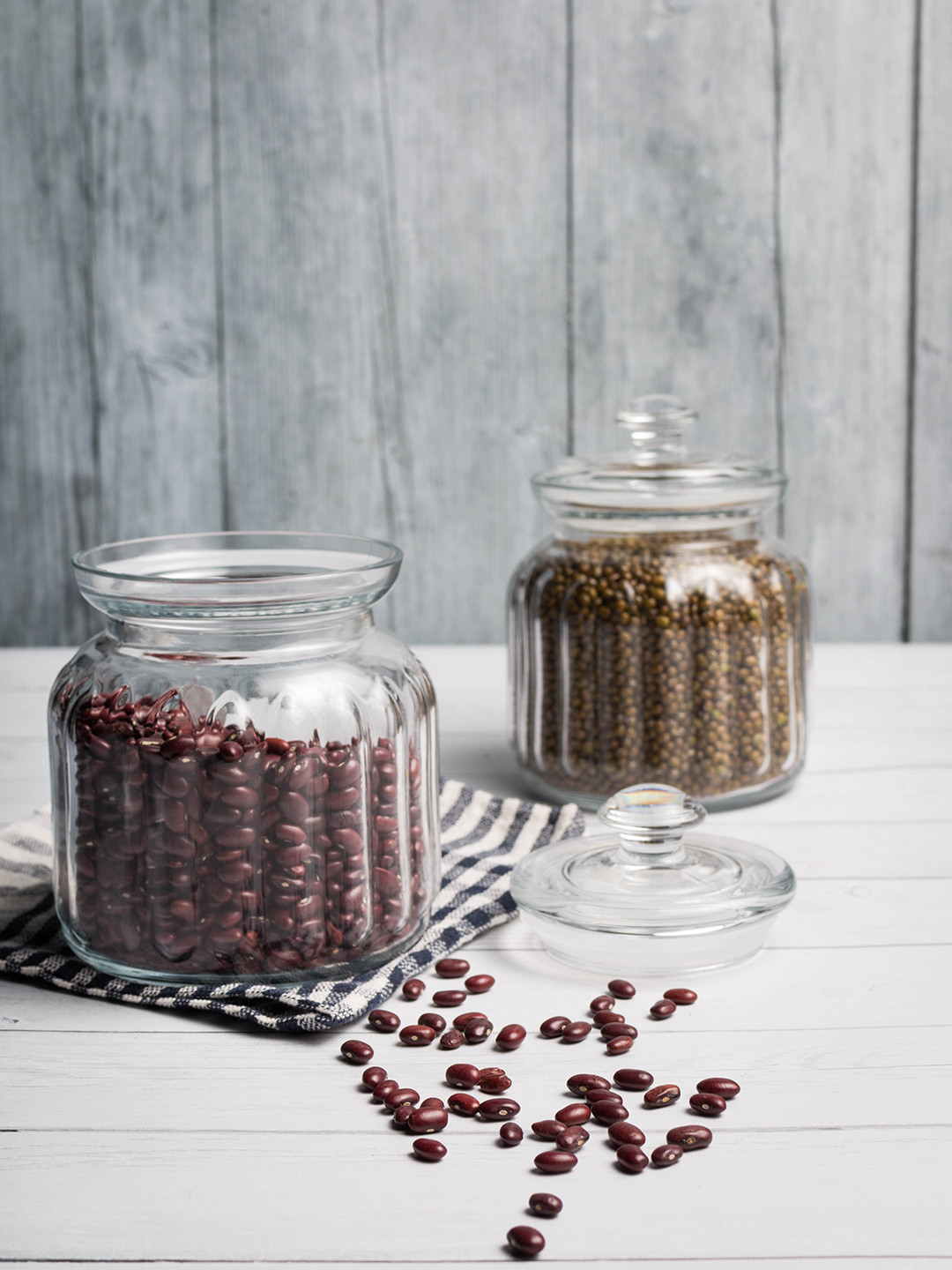 Pasabahce Set of 2 Transparent Glass Jars With Lids 900 ml