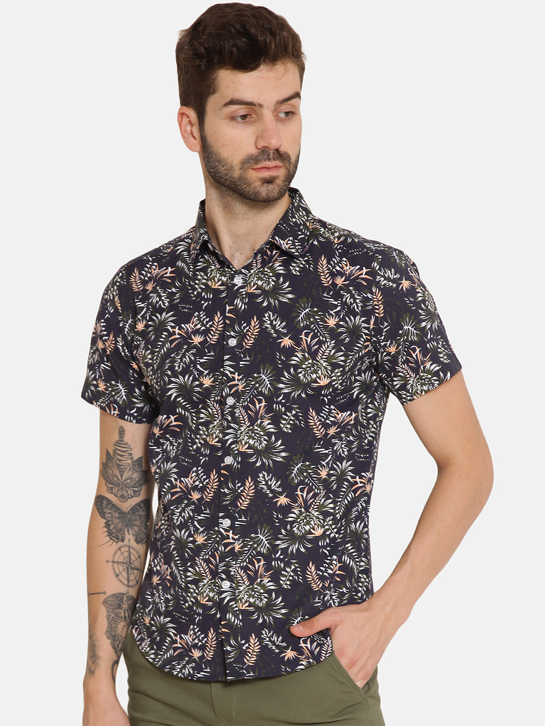 IVOC Men Black Regular Fit Printed Casual Shirt