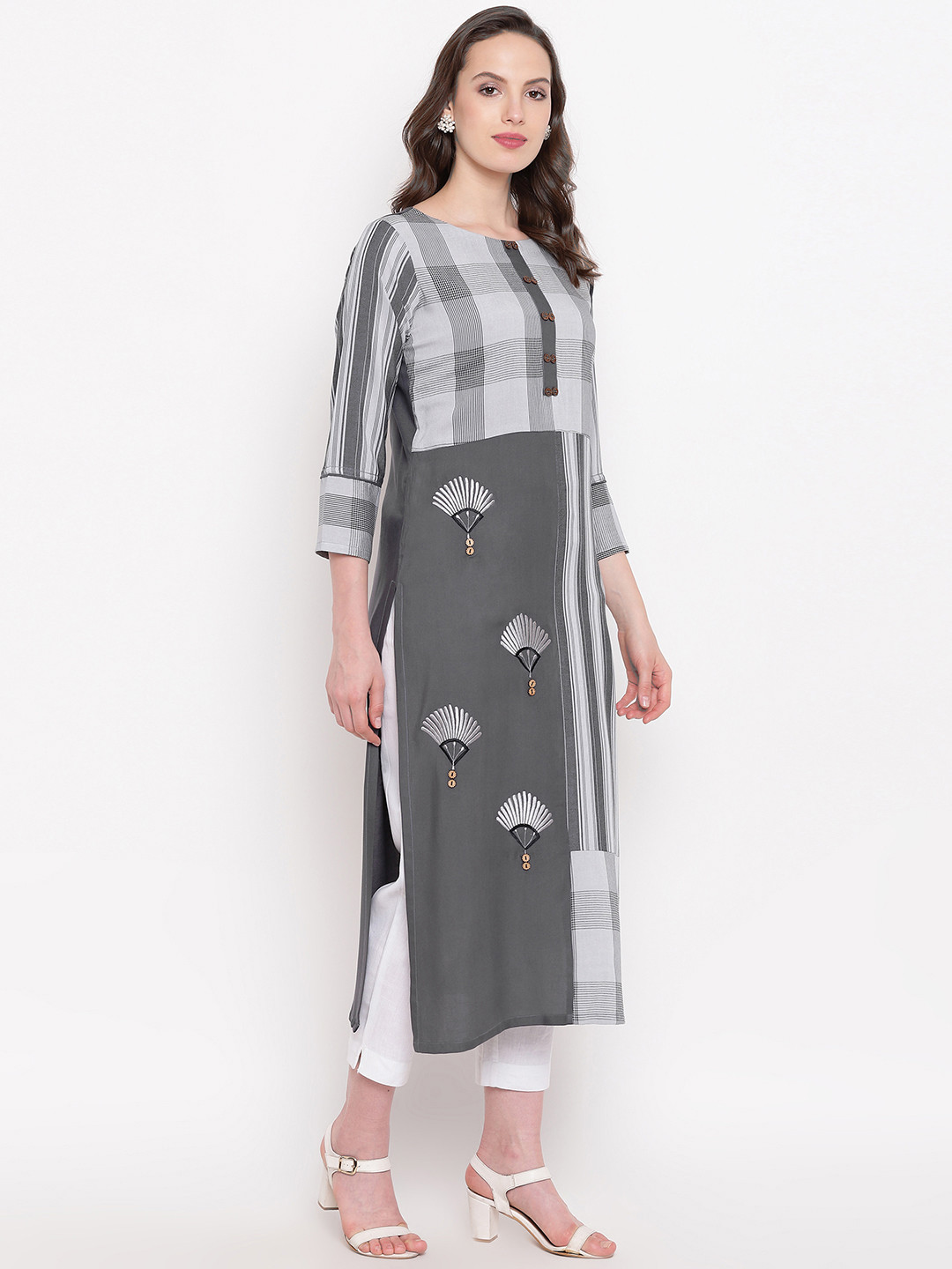Kvsfab Women Grey & Off-White Striped Straight Kurta