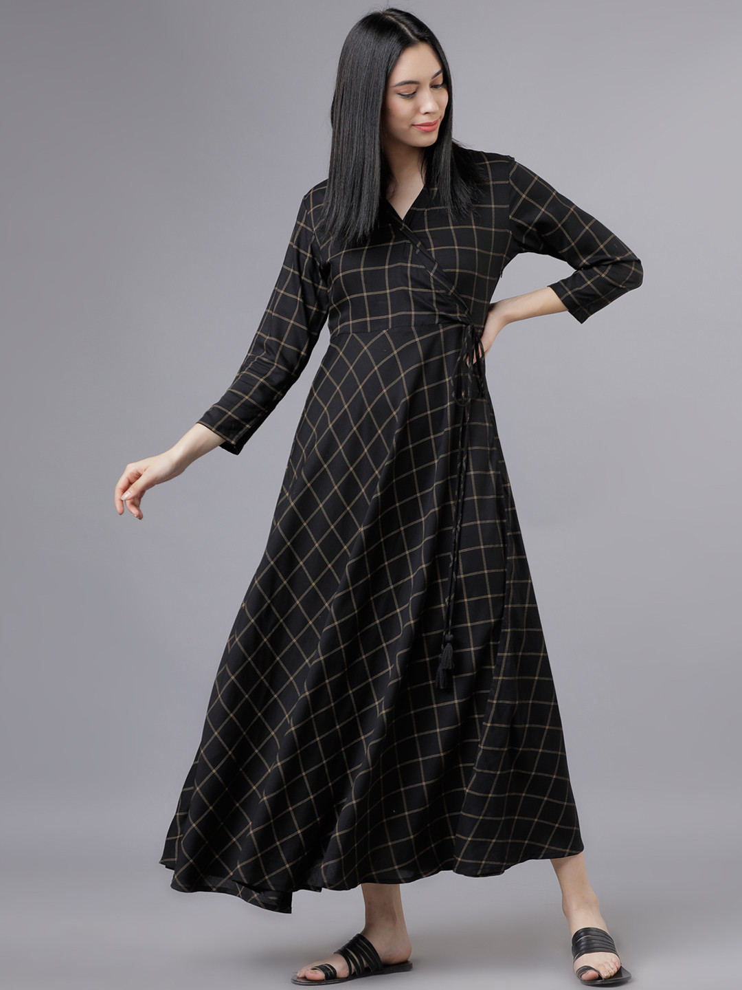 Vishudh Women Black Fit and Flare Dress