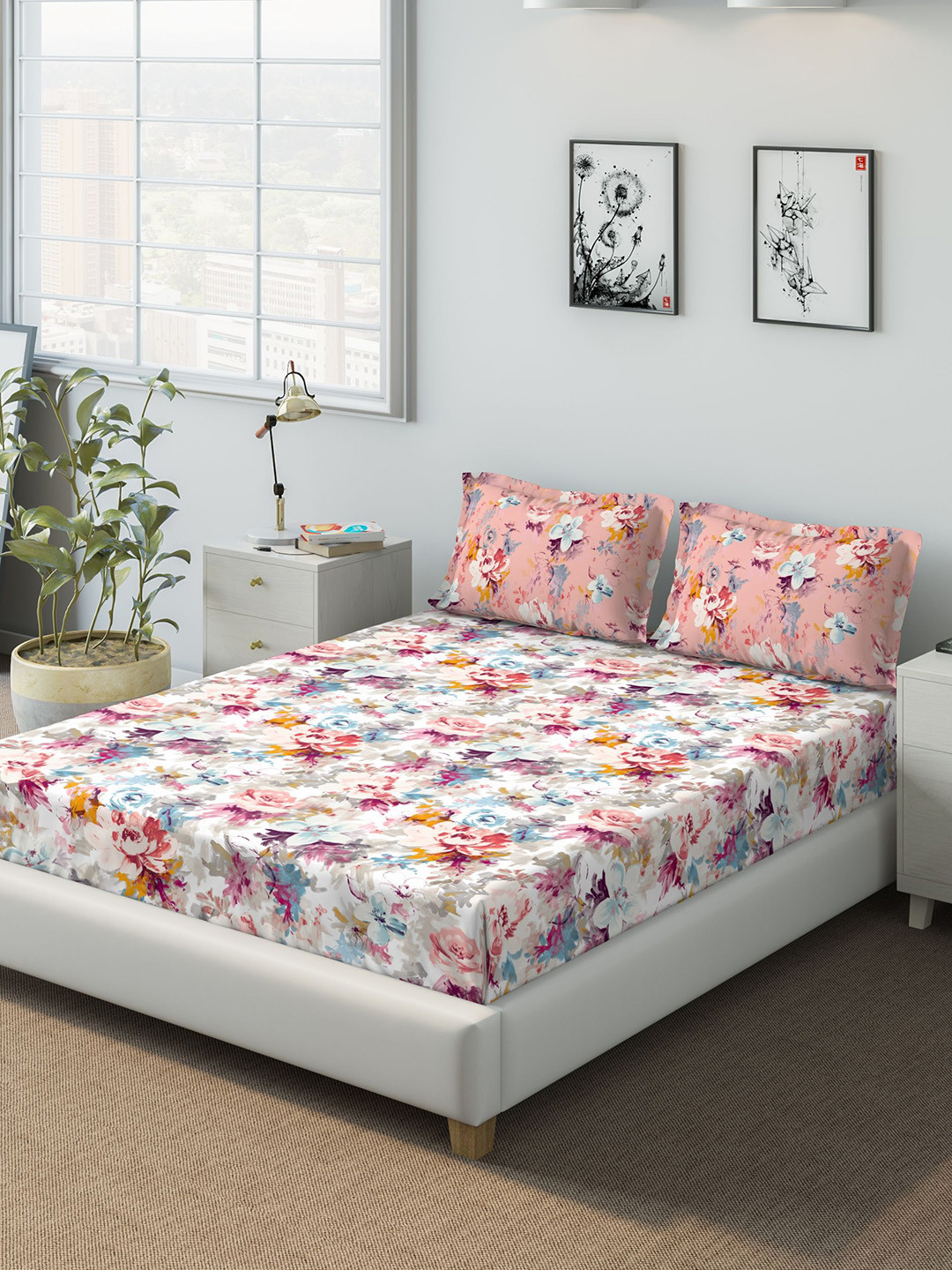 DDecor Red Floral 140 TC Cotton 1 Queen Bedsheet with 2 Pillow Covers