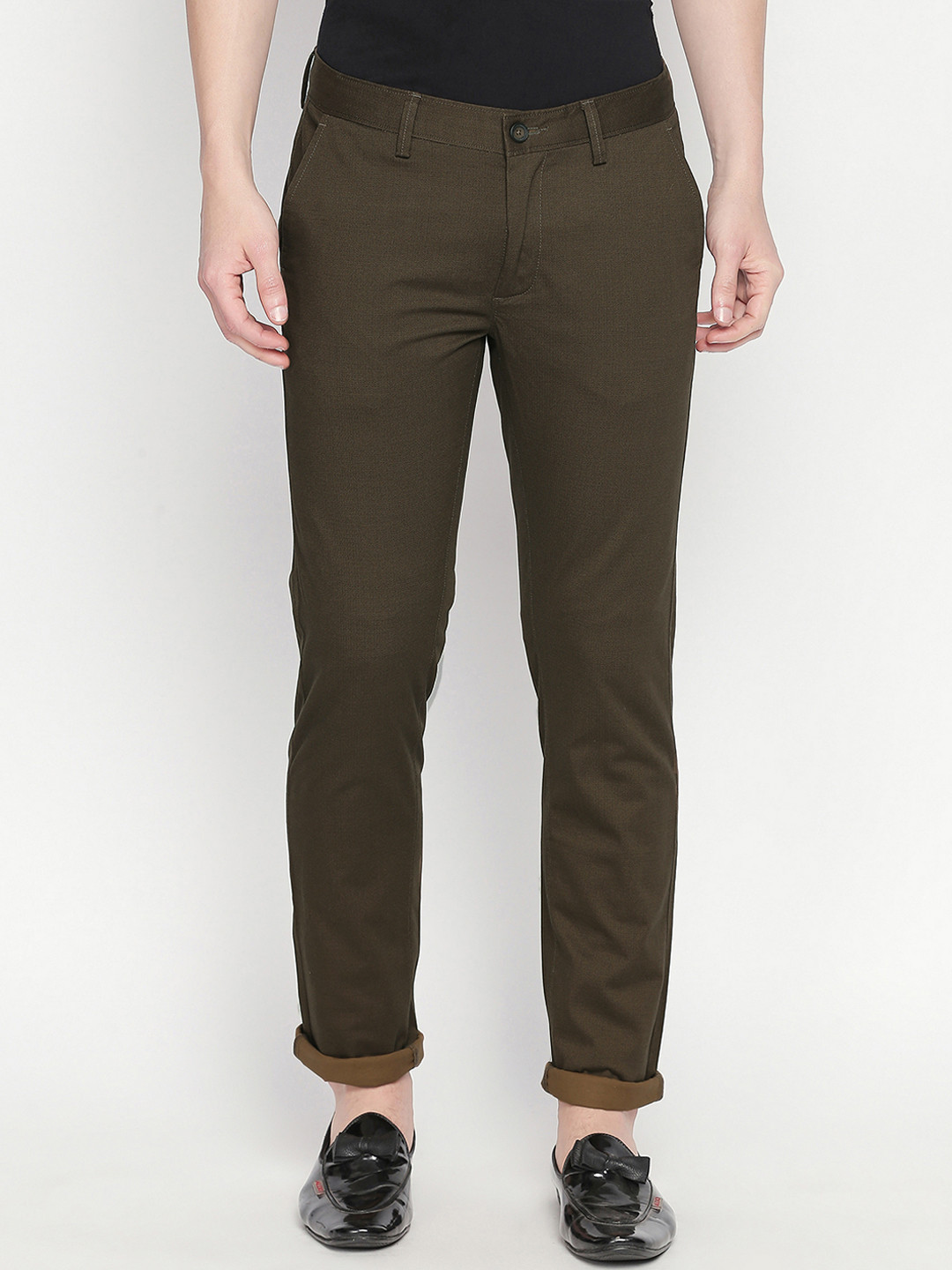 Basics Men Green Tapered Fit Solid Regular Trousers