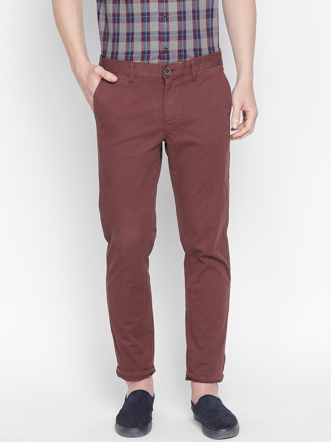 Basics Men Red Tapered Fit Solid Regular Trousers