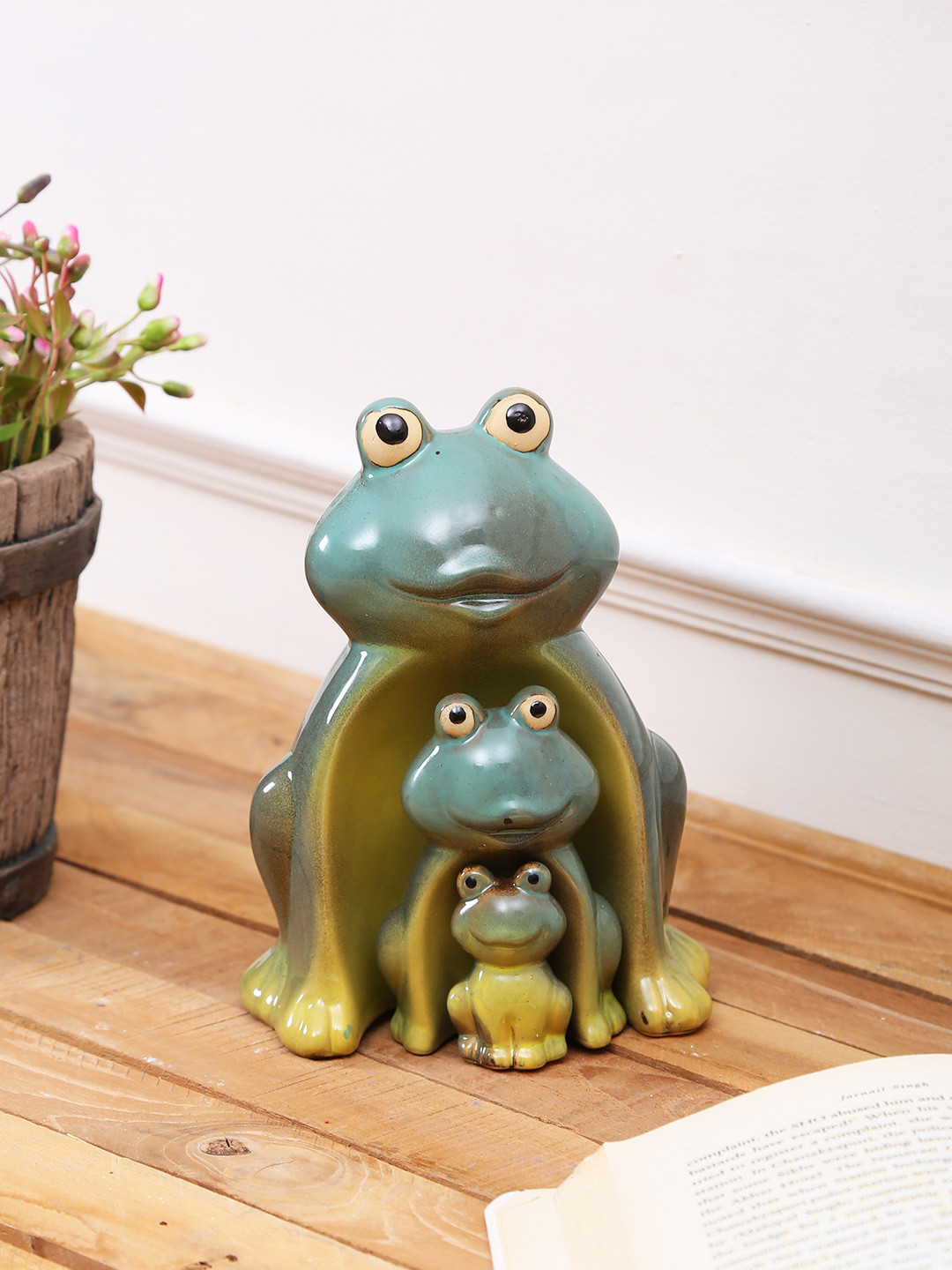 TAYHAA Frogs Green Ceramic Natural Living Room Hand-Painted Set of 3 Medium Showpieces - 6.3 Inches