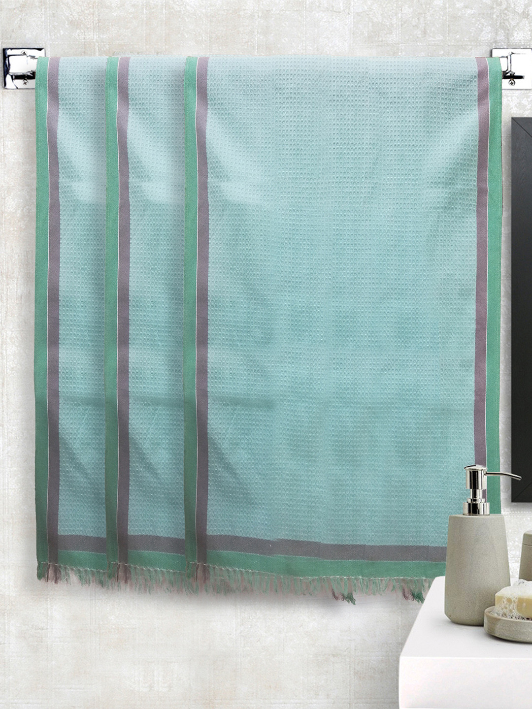 Athom Trendz Set of 3 Multicoloured Solid Bath Towels