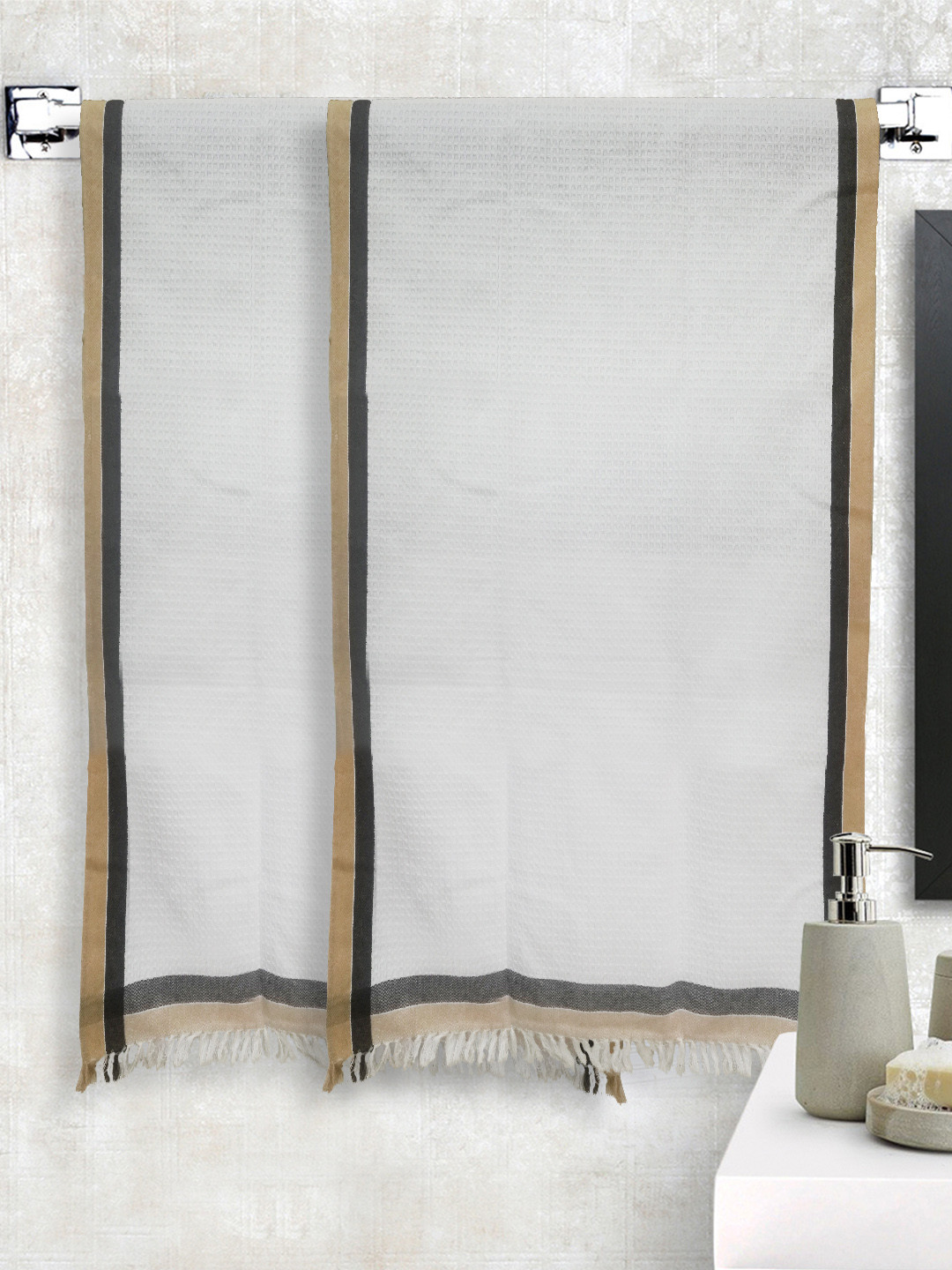 Athom Trendz Set of 2 Multicoloured Solid Bath Towels