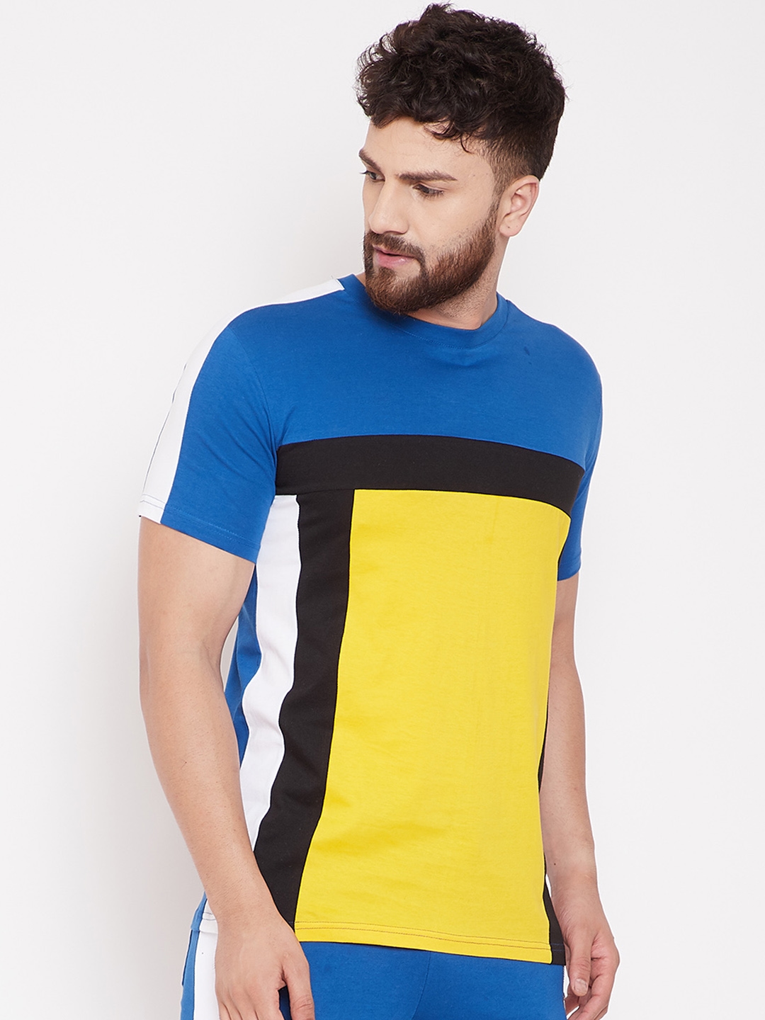 FUGAZEE Men Blue   Yellow Colourblocked Round Neck T shirt