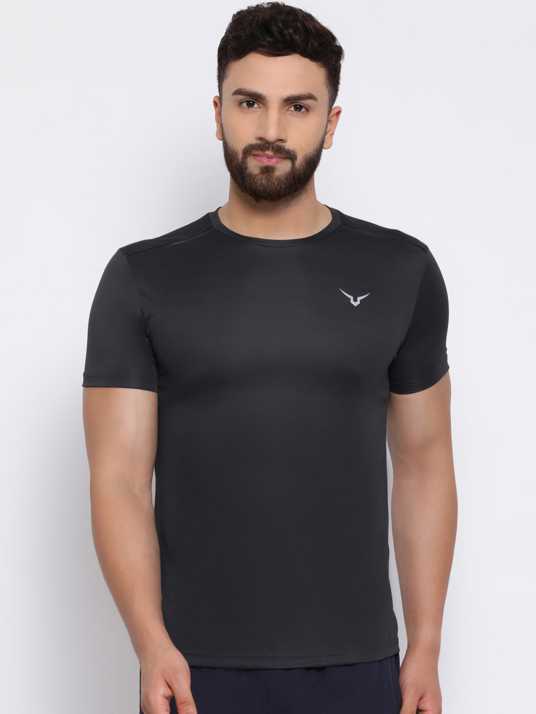 Invincible Men Scoop Flyweight Tee