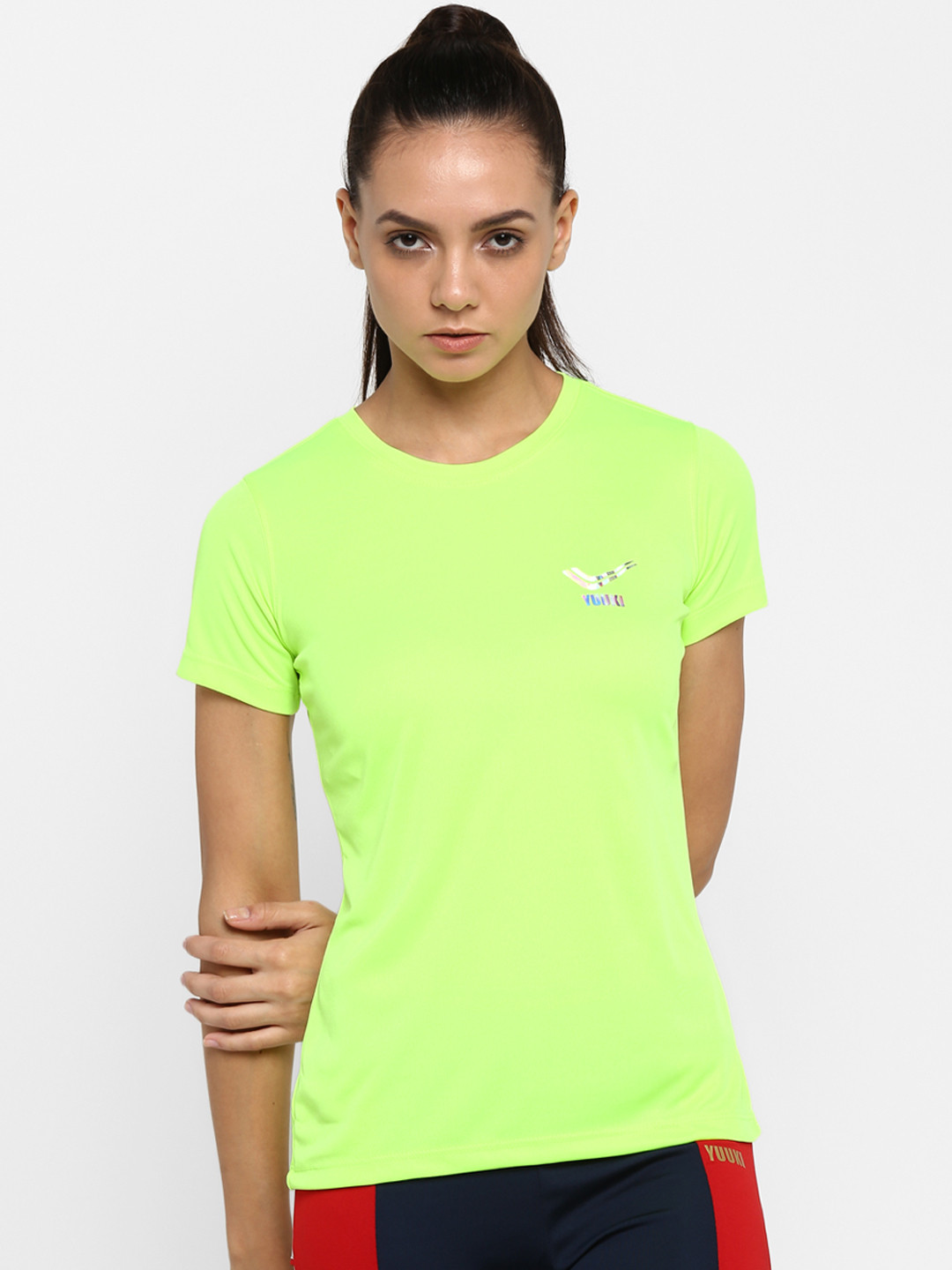 Yuuki Women Green Solid Round Neck T-shirt