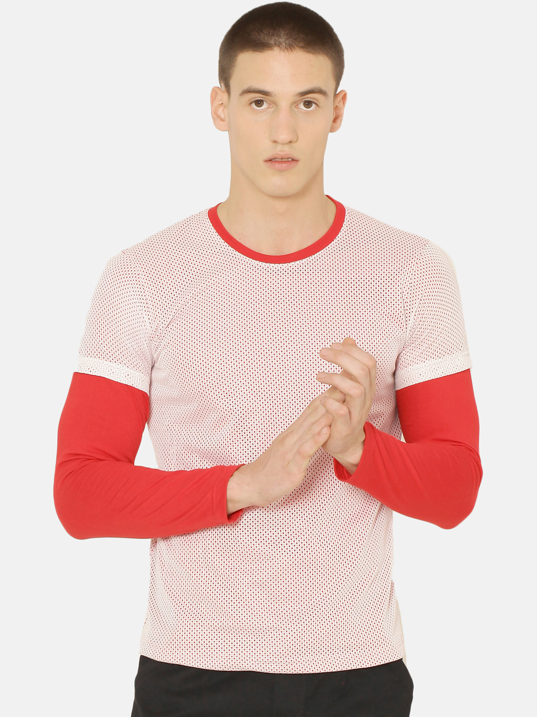 ARISE Men Red Colourblocked Round Neck T-shirt