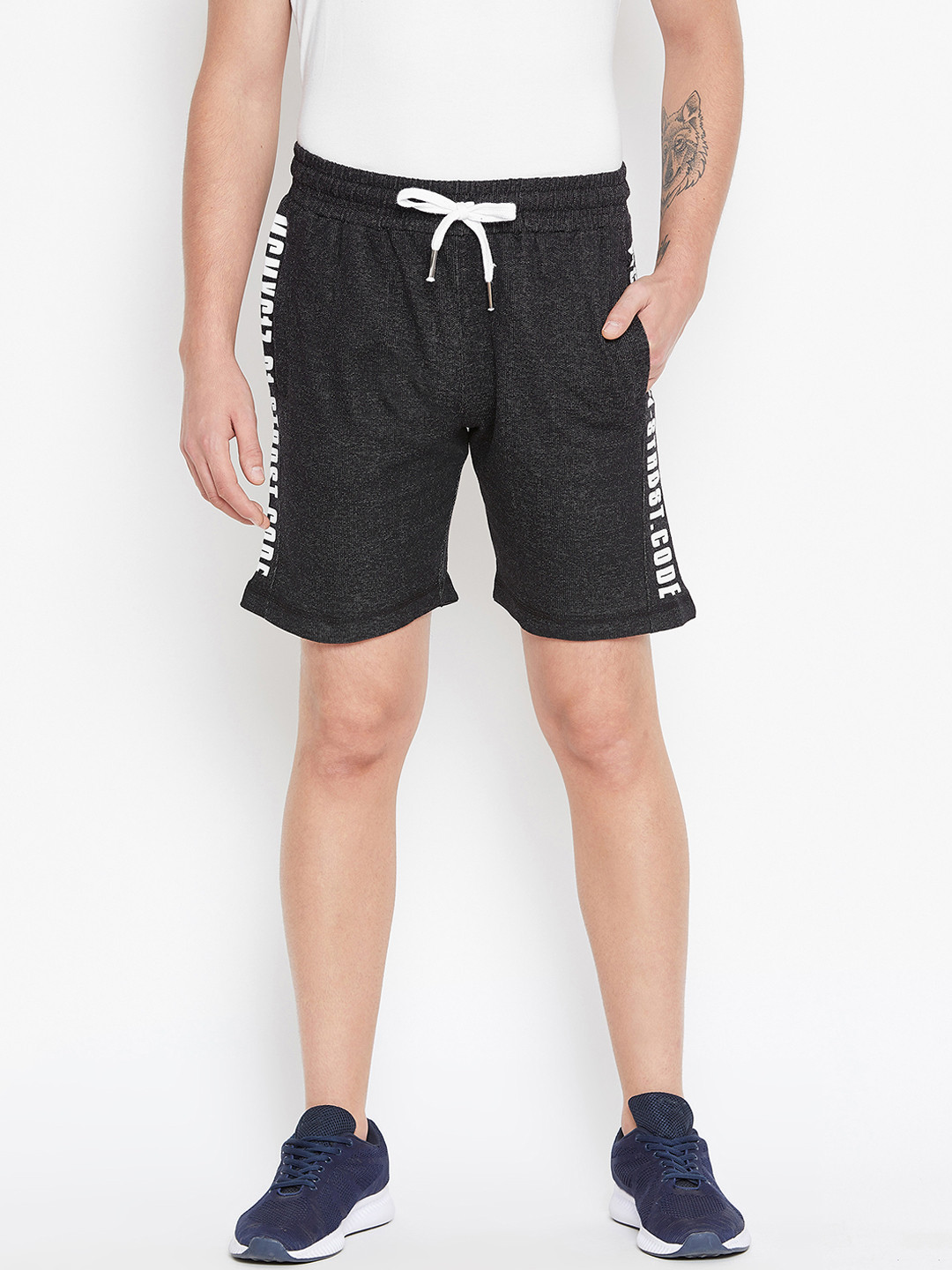 Duke Men Black Solid Regular Fit Regular Shorts