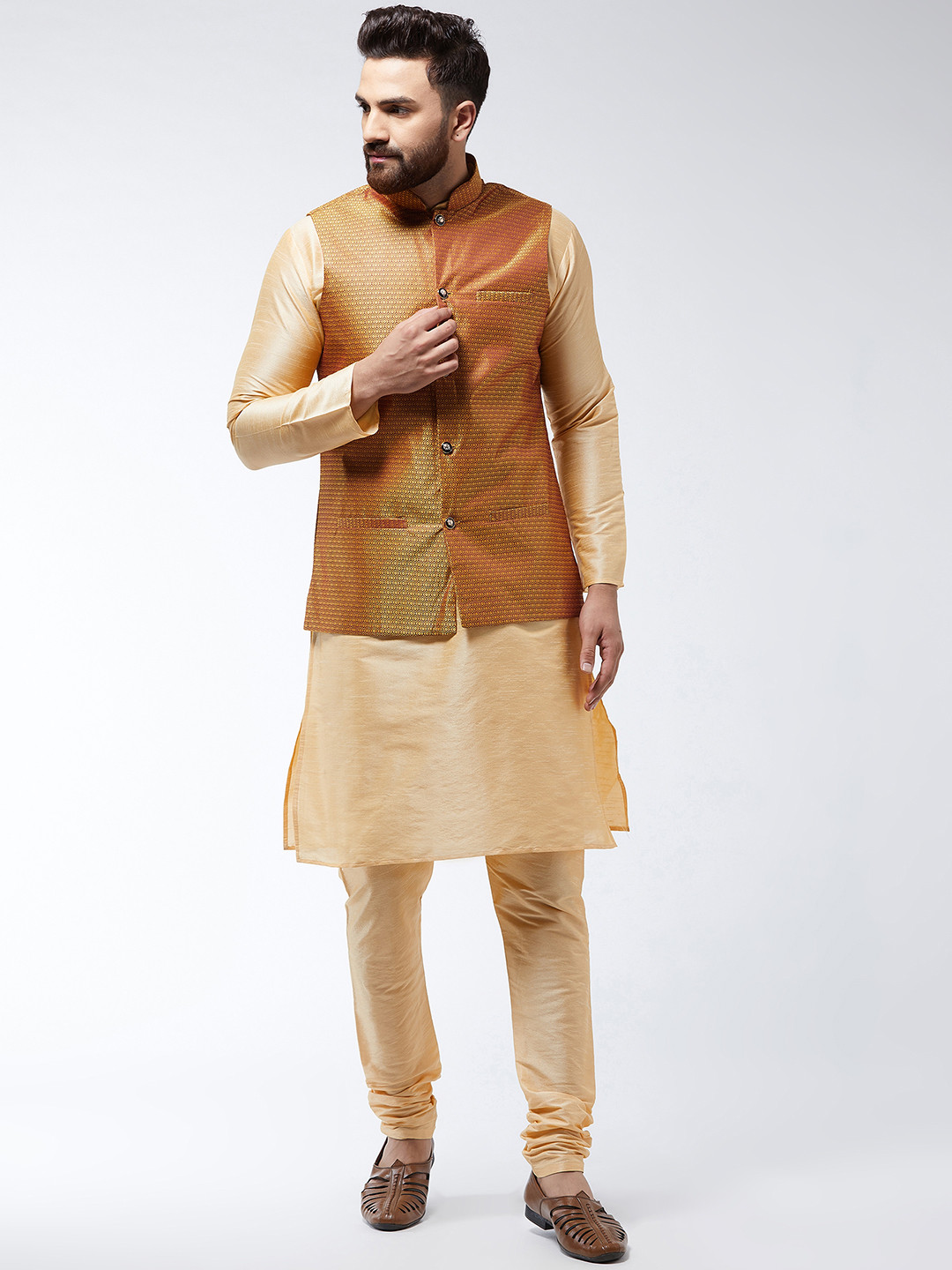 SOJANYA Men Gold-Toned & Mustard Yellow Kurta Set