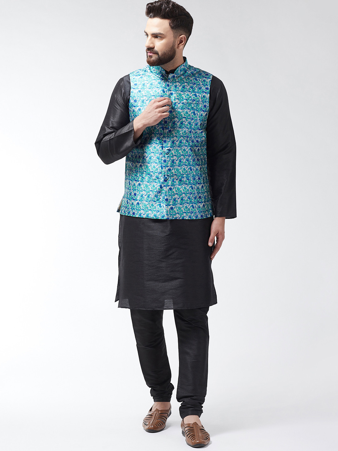 SOJANYA Men Black & Blue Solid Kurta with Churidar & Nehru Jacket