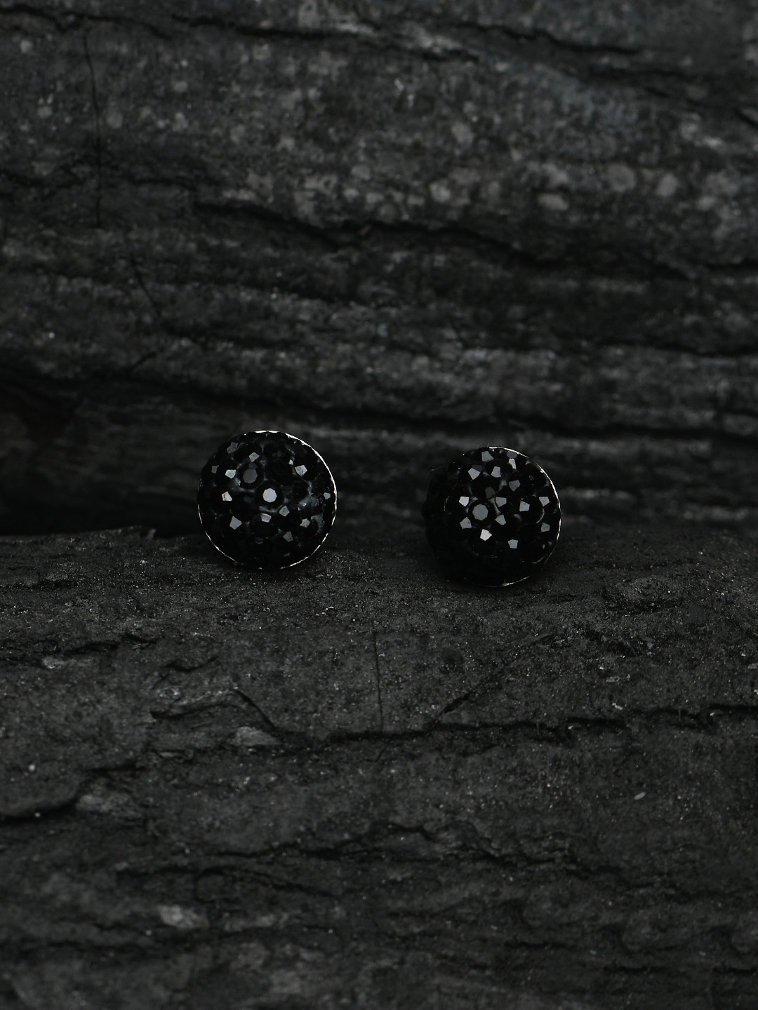 Silverholic Women Silver-Toned & Black Handcrafted Circular Studs