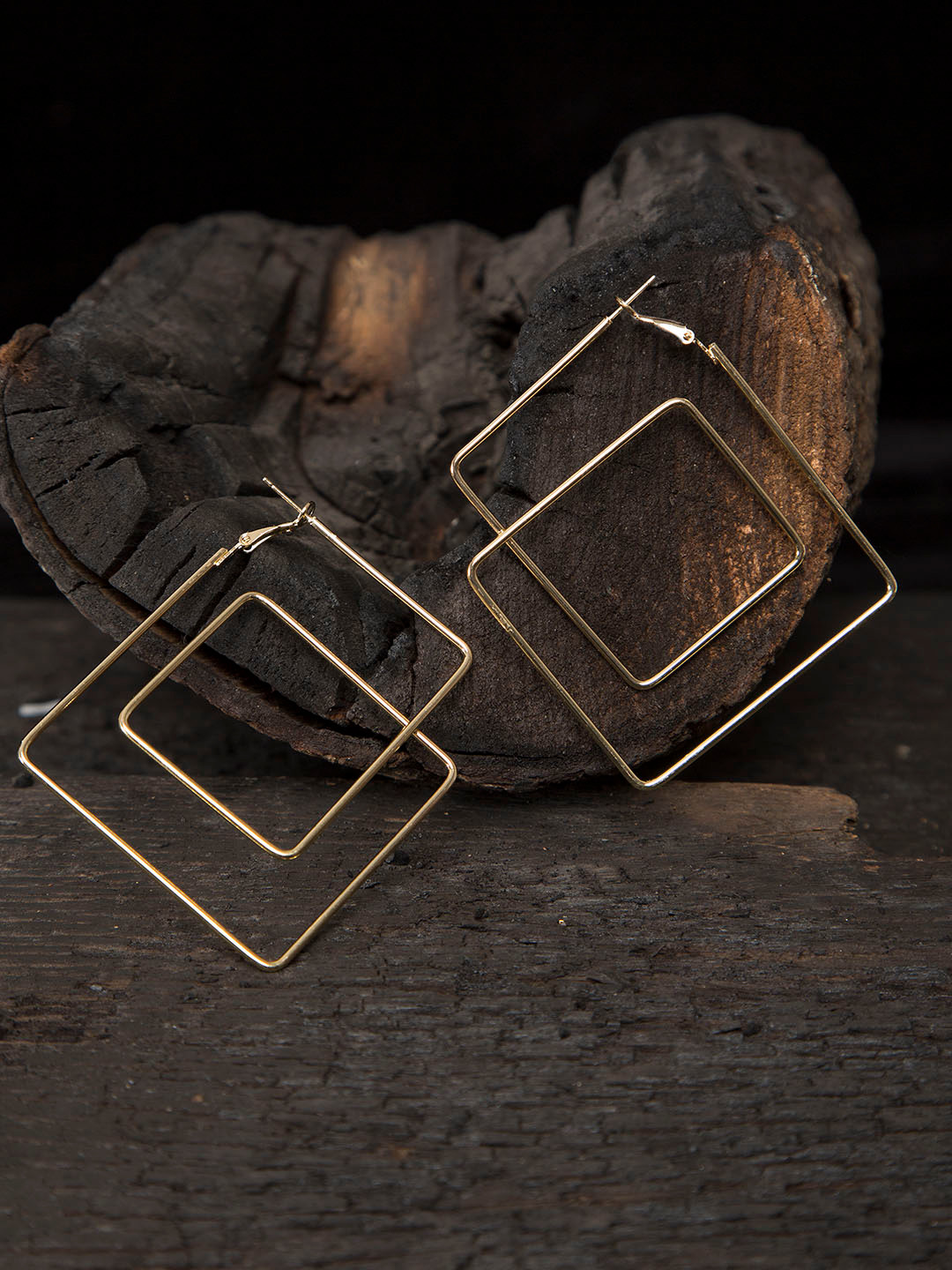 Mali Fionna Gold-Toned Geometric Drop Earrings