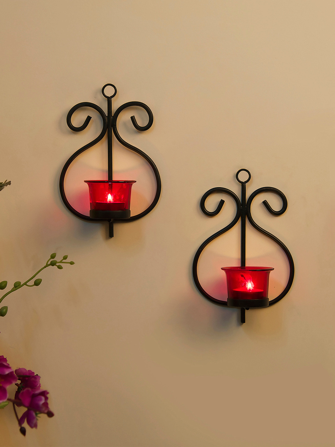 Homesake Set of 4 Black & Red Candle Holders With Candles