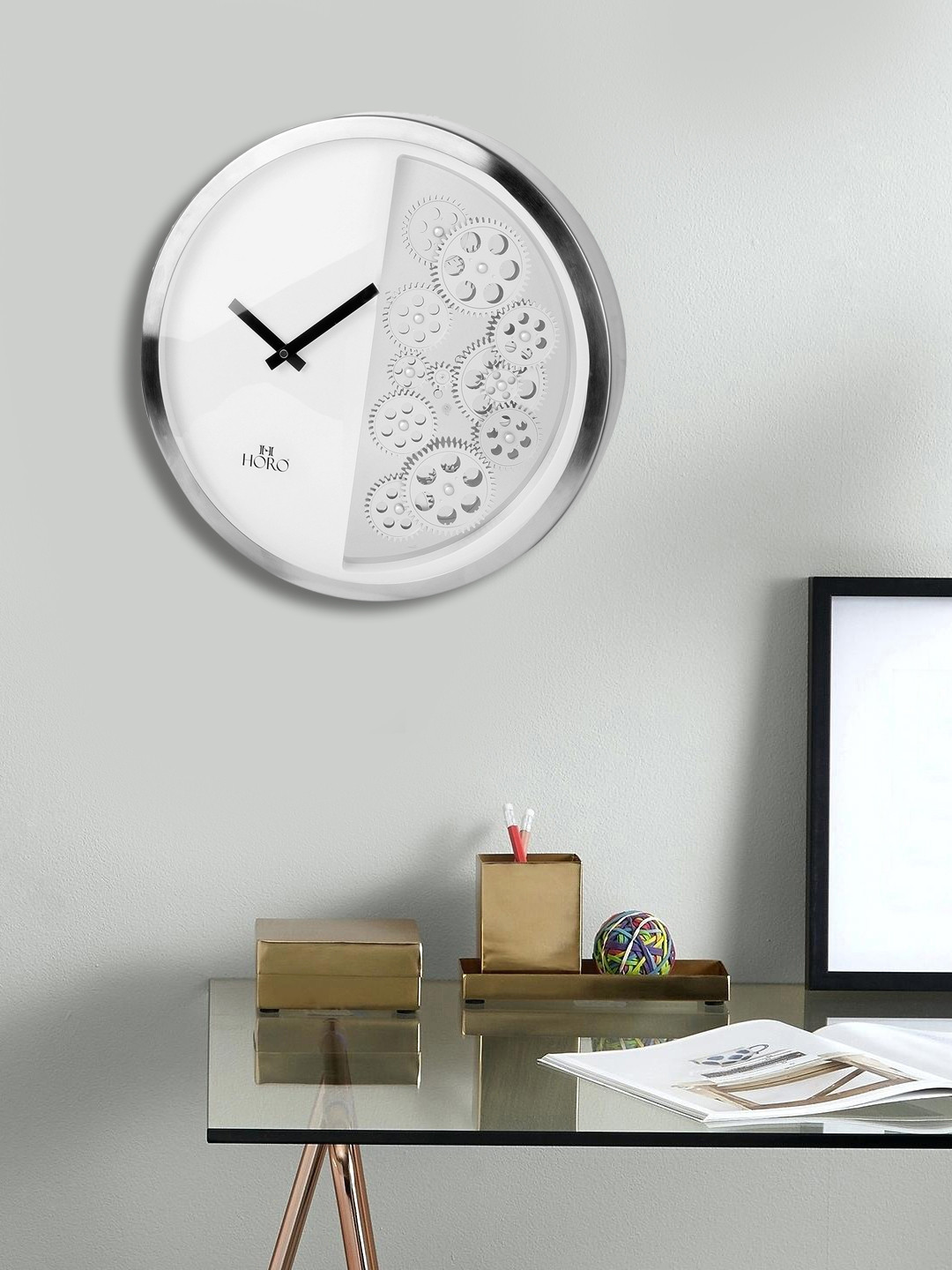 Horo Gear Rotates Imported Metal Handcrafted Geometric Battery Analogue Wall Clock