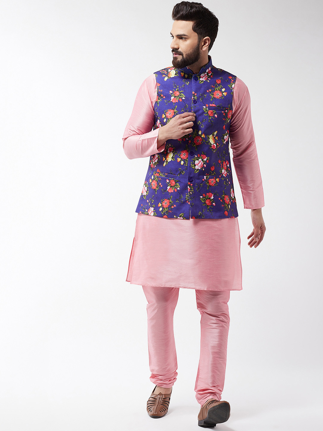 SOJANYA Men Pink & Blue Printed Kurta with Churidar & Nehru Jacket