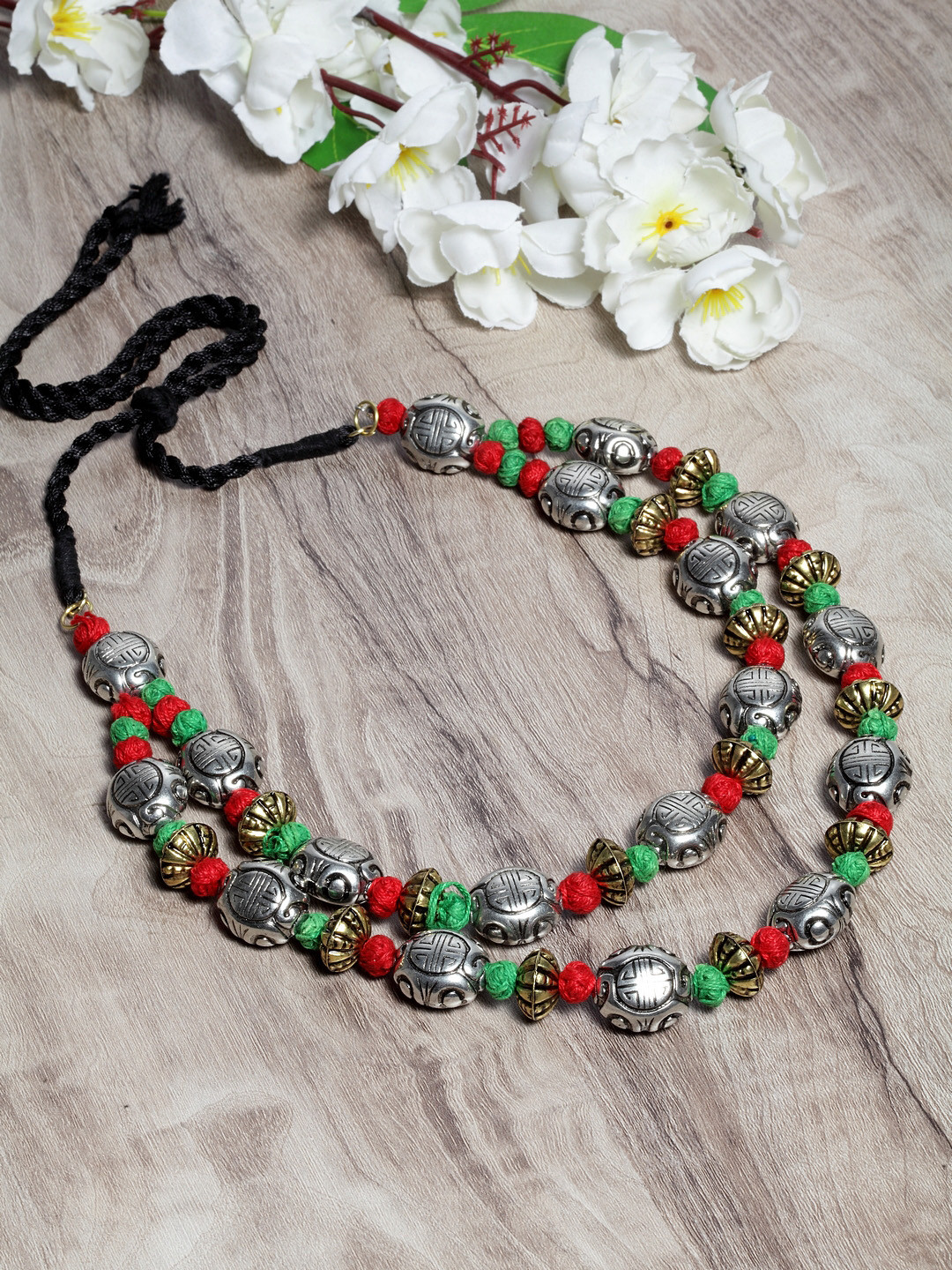 Moedbuille Silver-Toned Handcrafted Oxidised Pom-Pom Necklace
