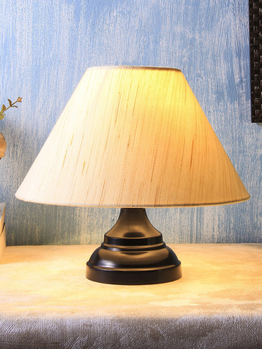 Devansh Cream-Coloured Solid Traditional Frustum Table Lamp