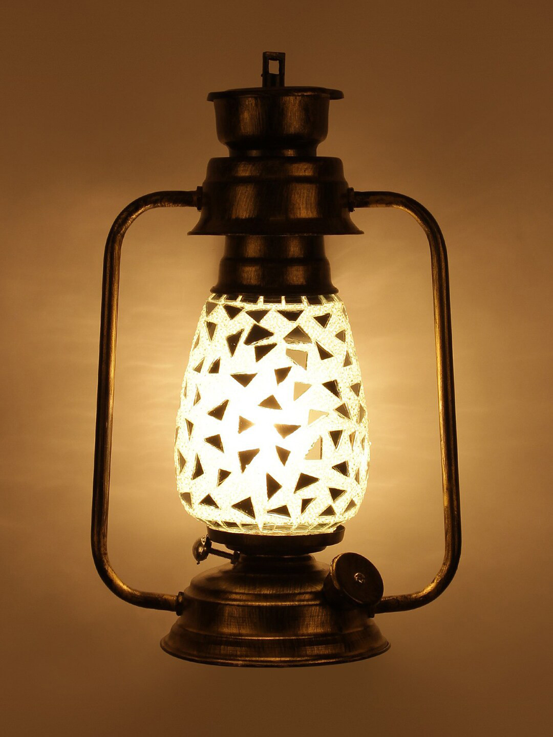 Devansh White & Silver-Toned Mirror Embellished Textured Contemporary Wall Lantern