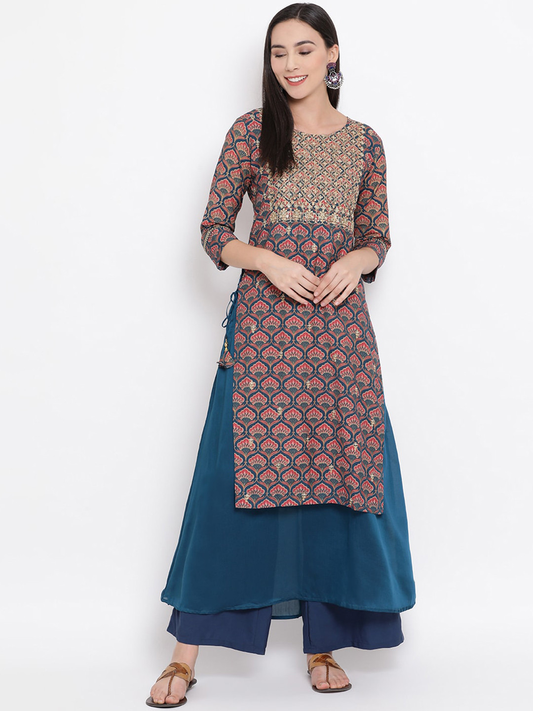 Span Women Blue & Red Printed Straight Kurta