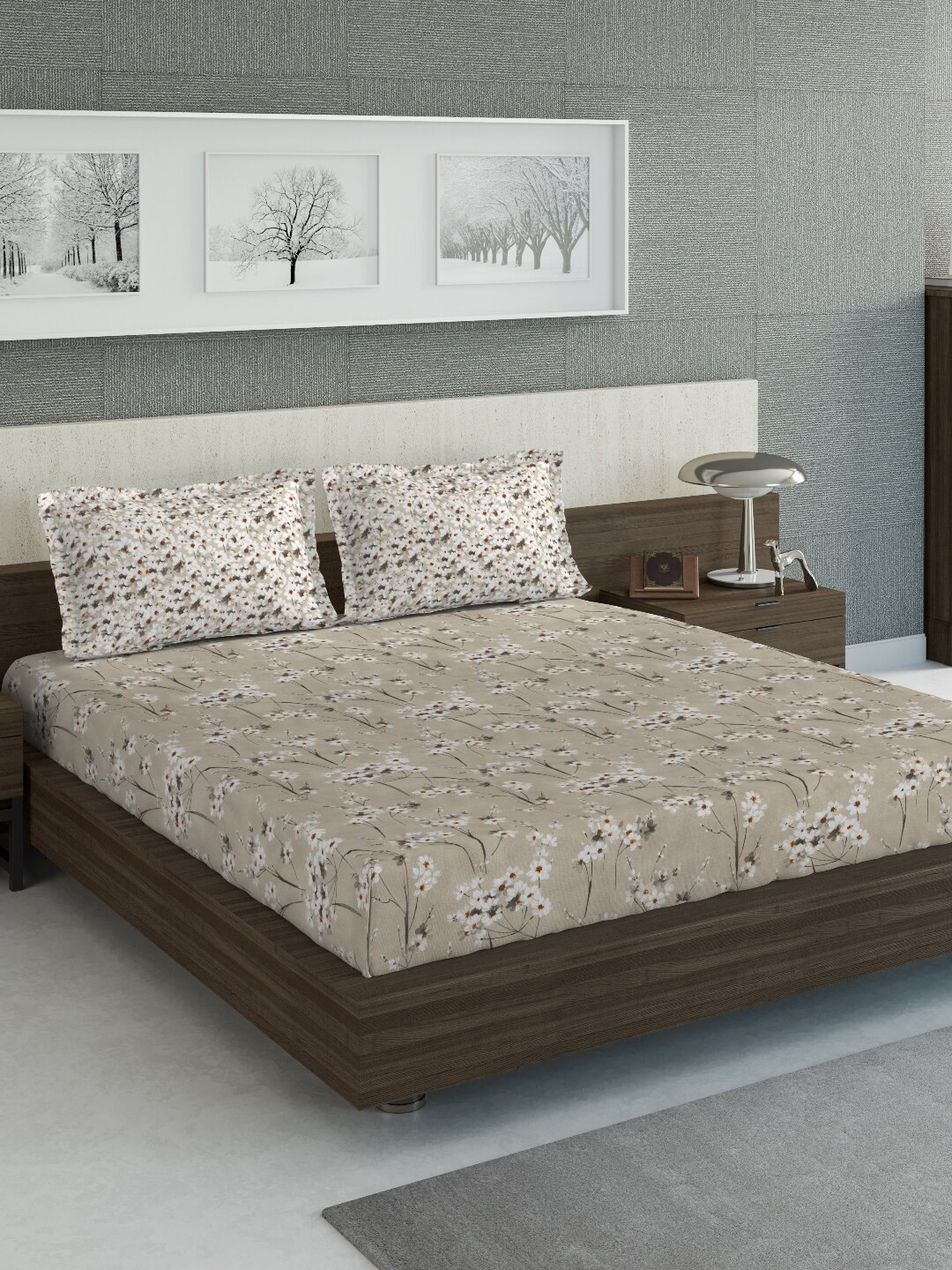 DDecor Beige & Off-White Floral Printed Double King Bed Cover With 2 Pillow Covers