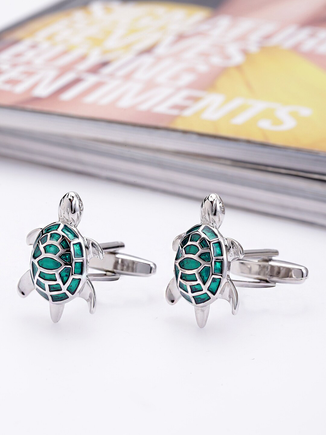 Yellow Chimes Green & Silver-Toned Quirky Cufflinks