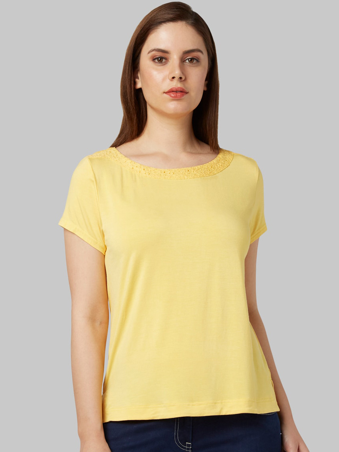 Park Avenue Woman Yellow Solid Round Neck T-shirt
