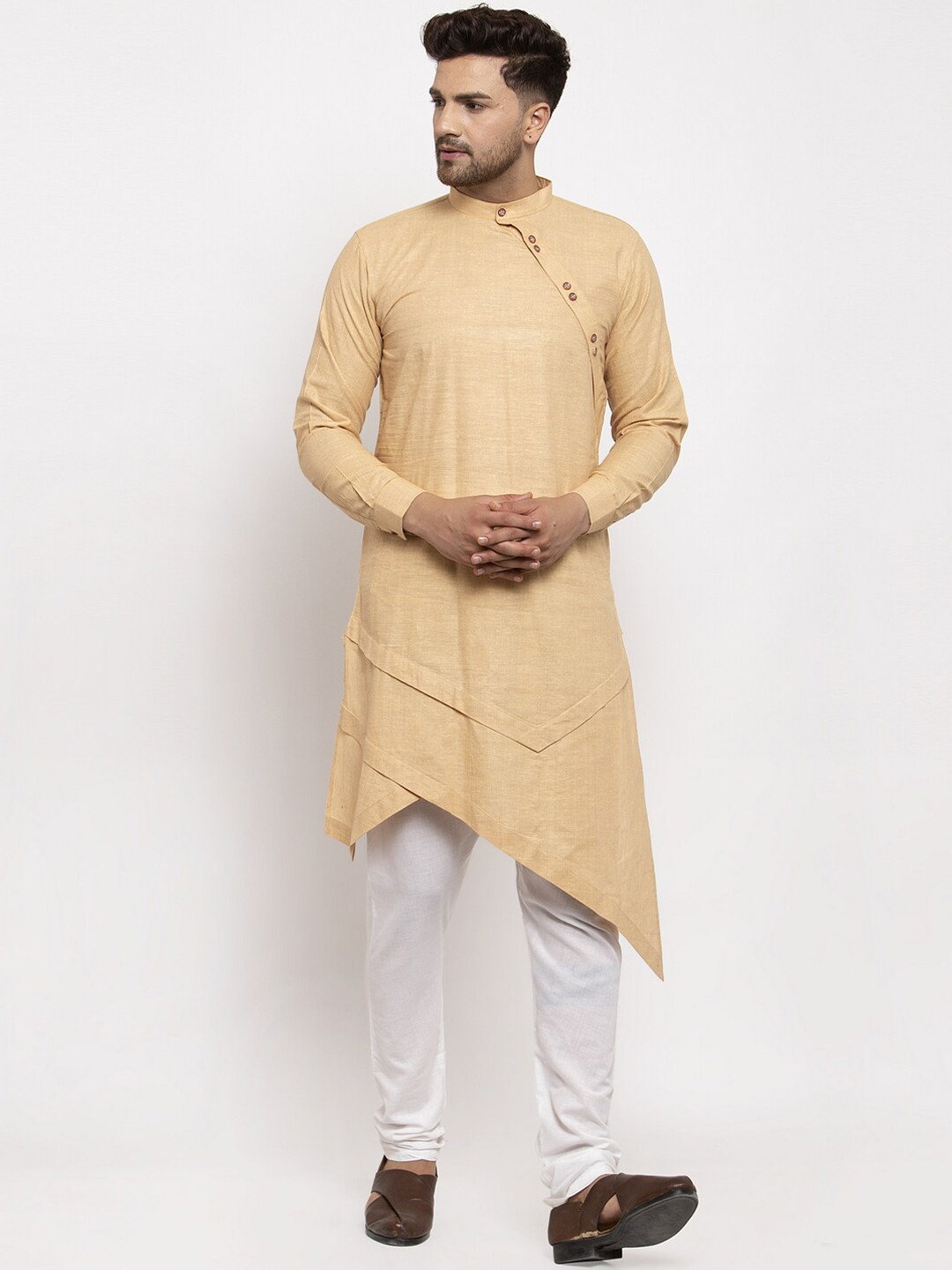 KLOTTHE Men Solid Kurta With Churidar Pyjamas
