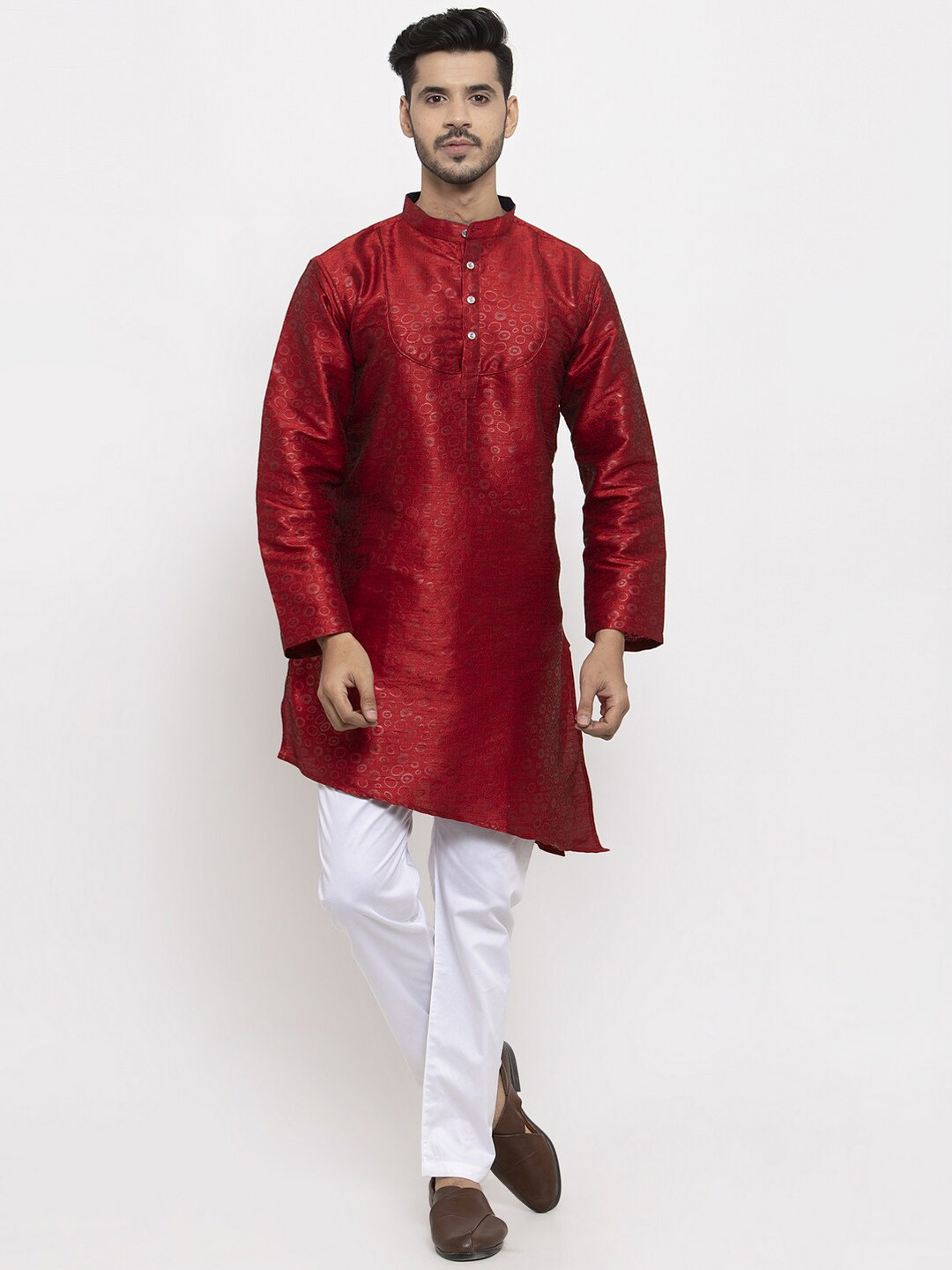 KLOTTHE Men Maroon & White Self-Design Kurta With Pyjamas