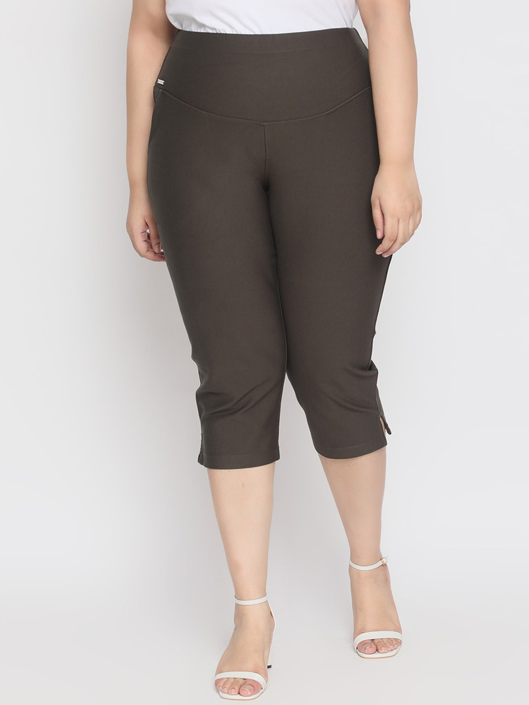 Amydus Women Plus Size Olive Brown Solid Skinny Fit Capris