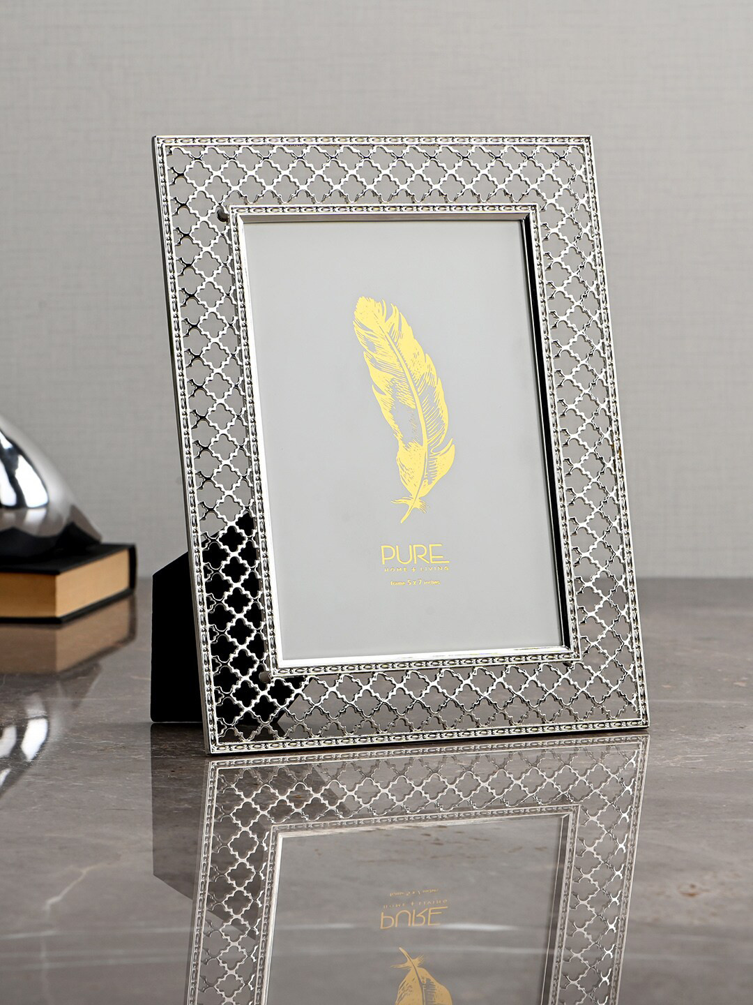 Pure Home and Living Silver-Toned Shiny Textured Photo Frame