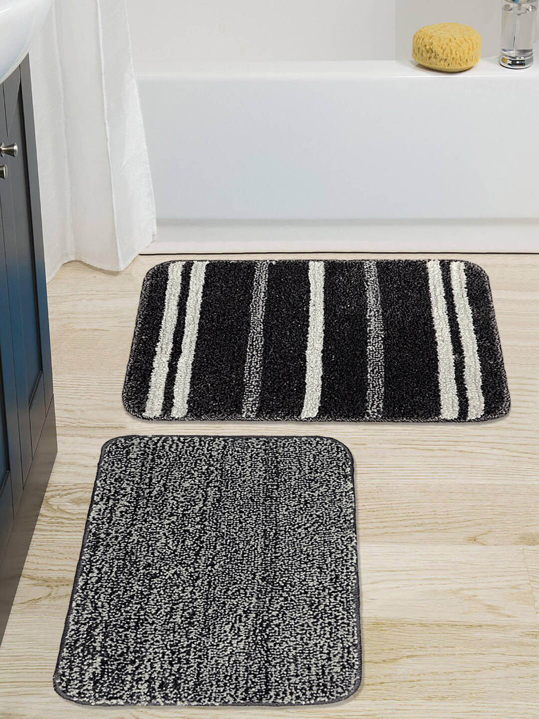Saral Home Set of 2 Black & White Striped Microfiber Anti-Skid Bath Rugs
