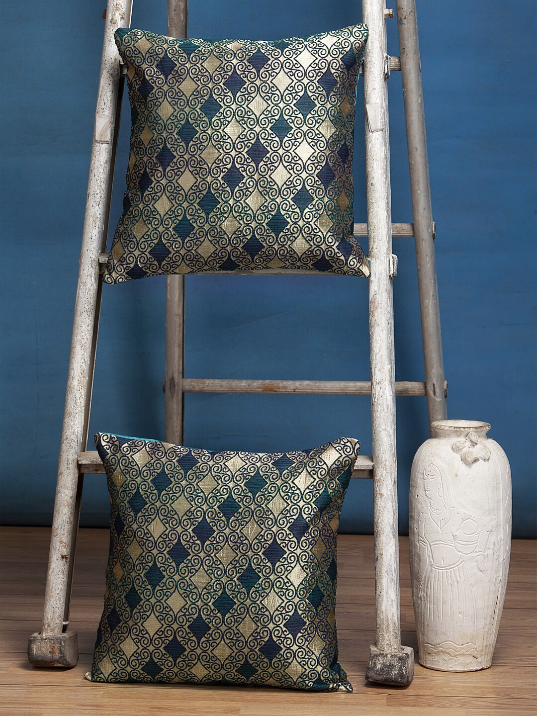 Alina decor Turquoise Blue & Gold-Toned Set of 2 Embroidered Square Cushion Covers