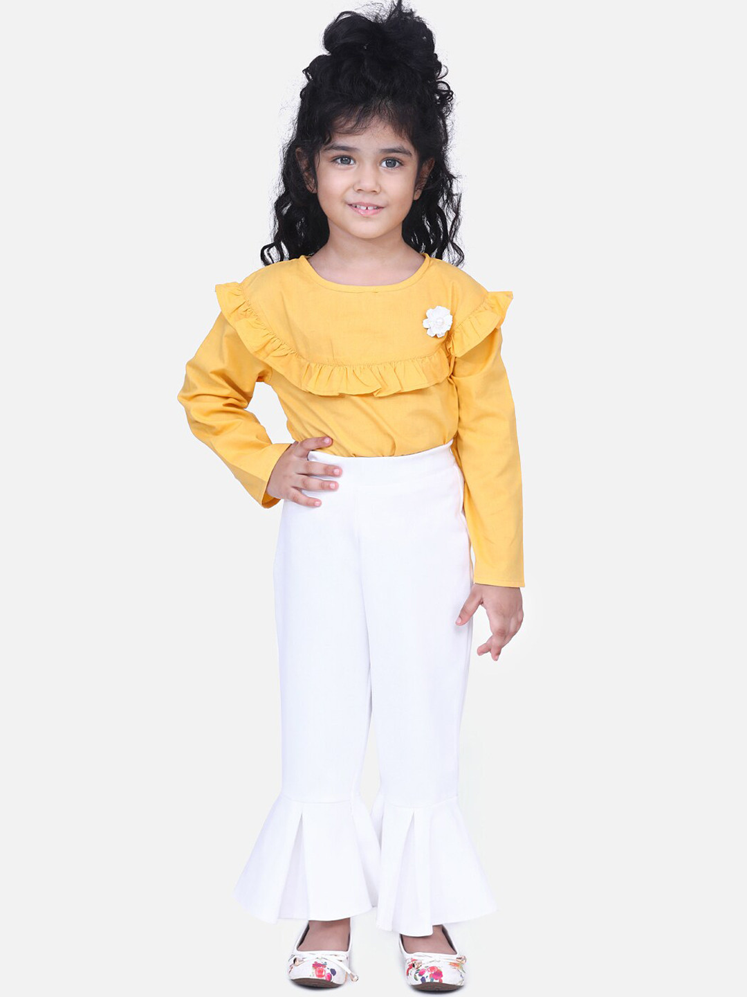AWW HUNNIE Girls Yellow & White Solid Top with Trousers