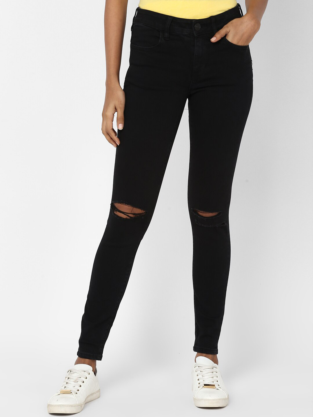 AMERICAN EAGLE OUTFITTERS Women Black Slim Fit Mid-Rise Slash Knee Stretchable Jeans