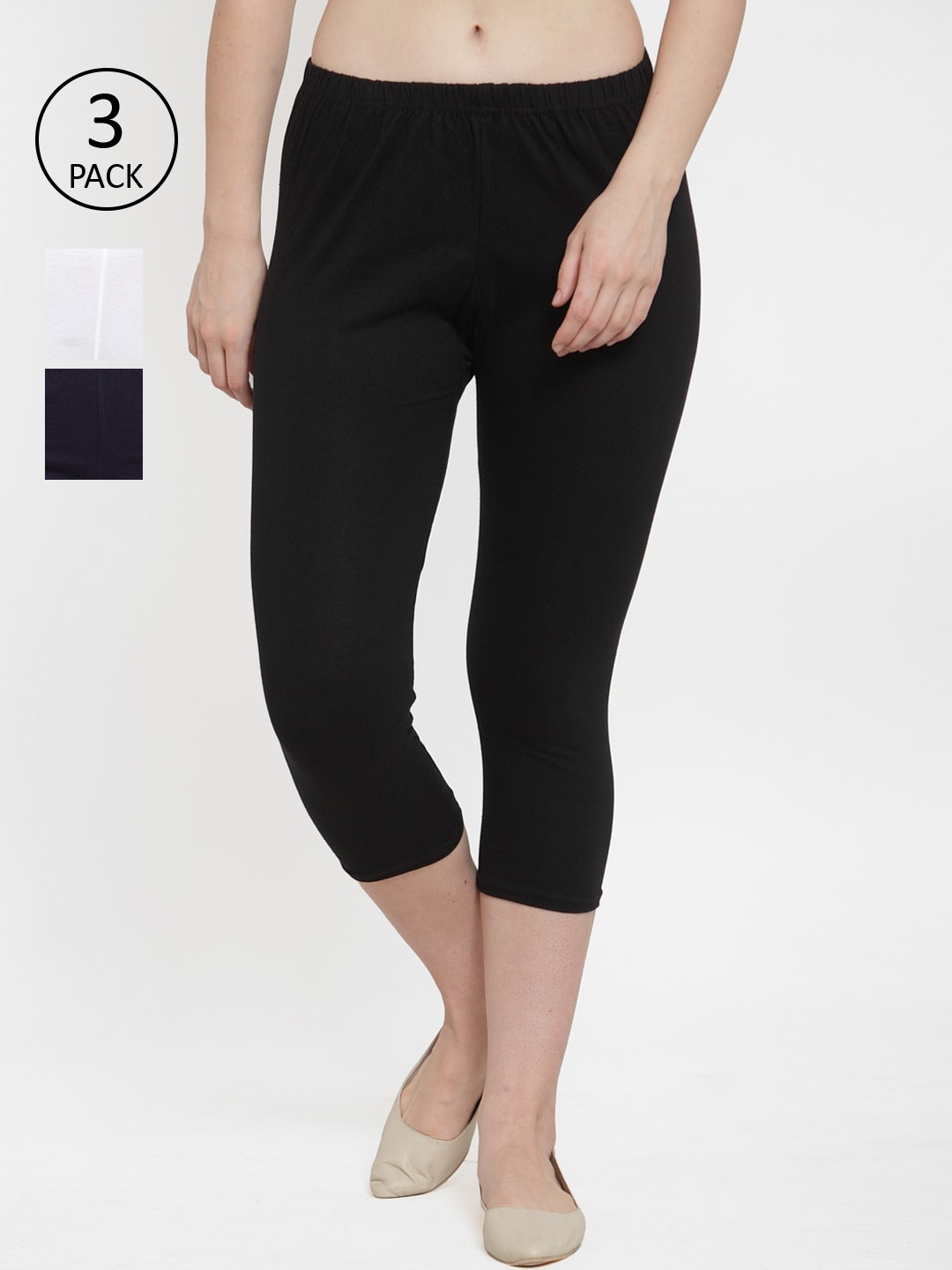 GRACIT Women Black & White Solid Skinny Fit Capris