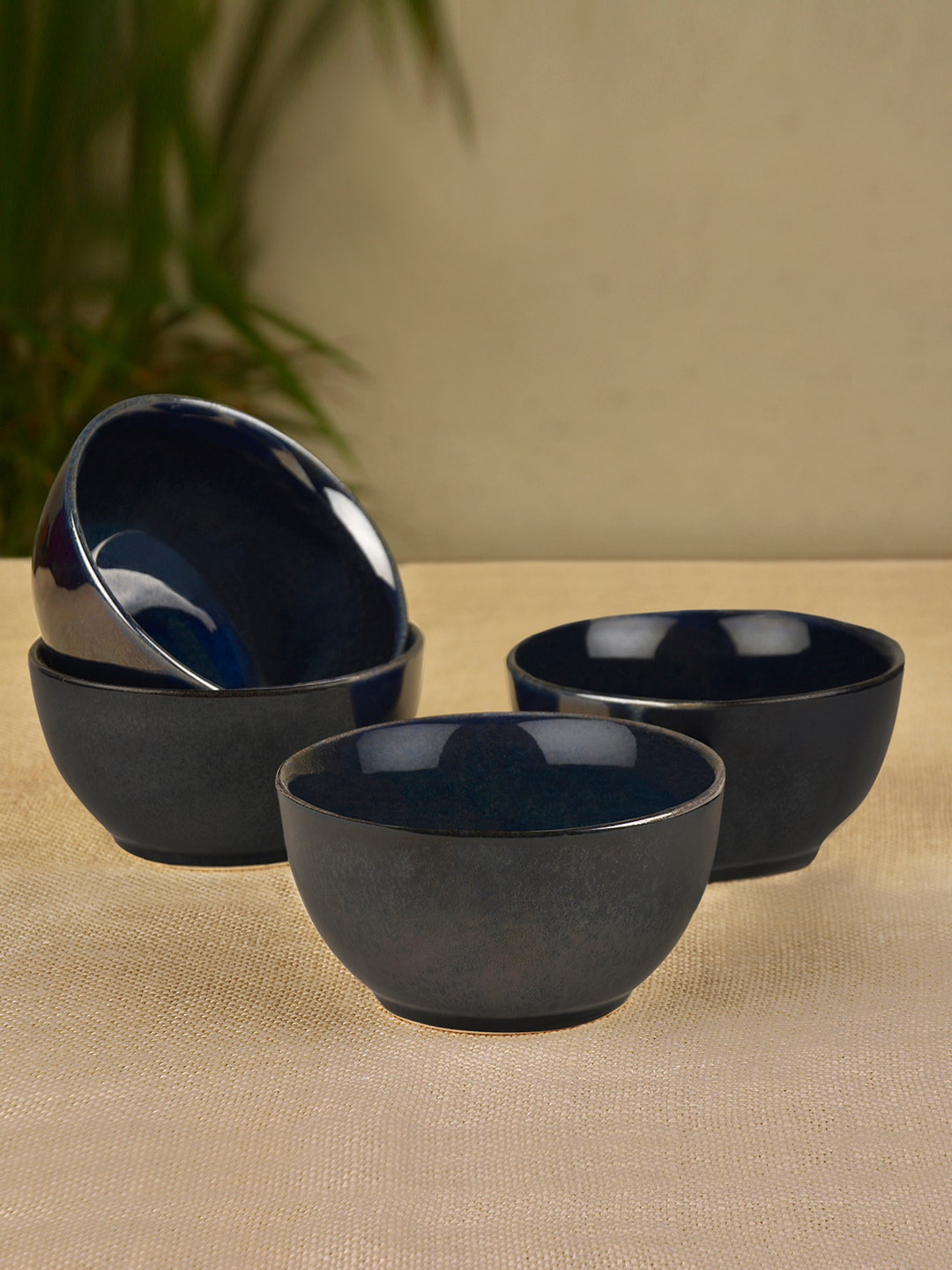 StyleMyWay Set of 4 Navy Blue Luxe Ceramic Hand Glazed Dinner Serving Bowls
