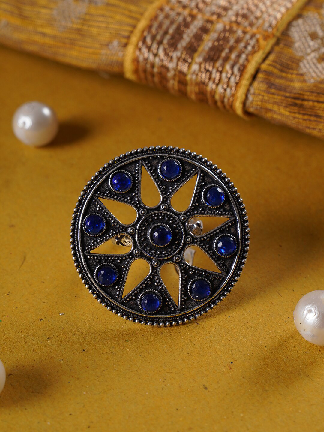 Shoshaa Women Silver-Plated Blue Stone-Studded Oxidised Finger Ring